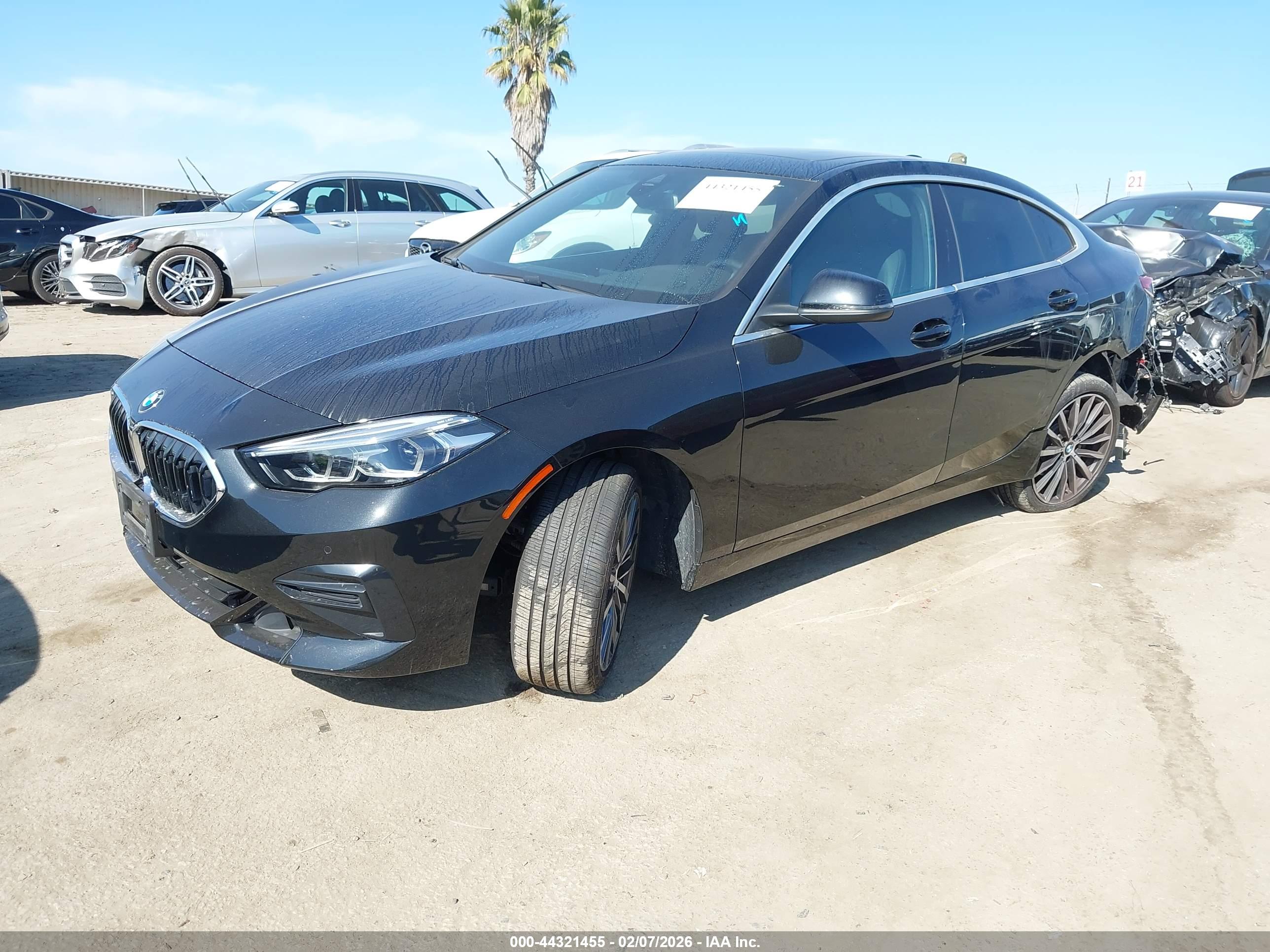 BMW 228 image 2