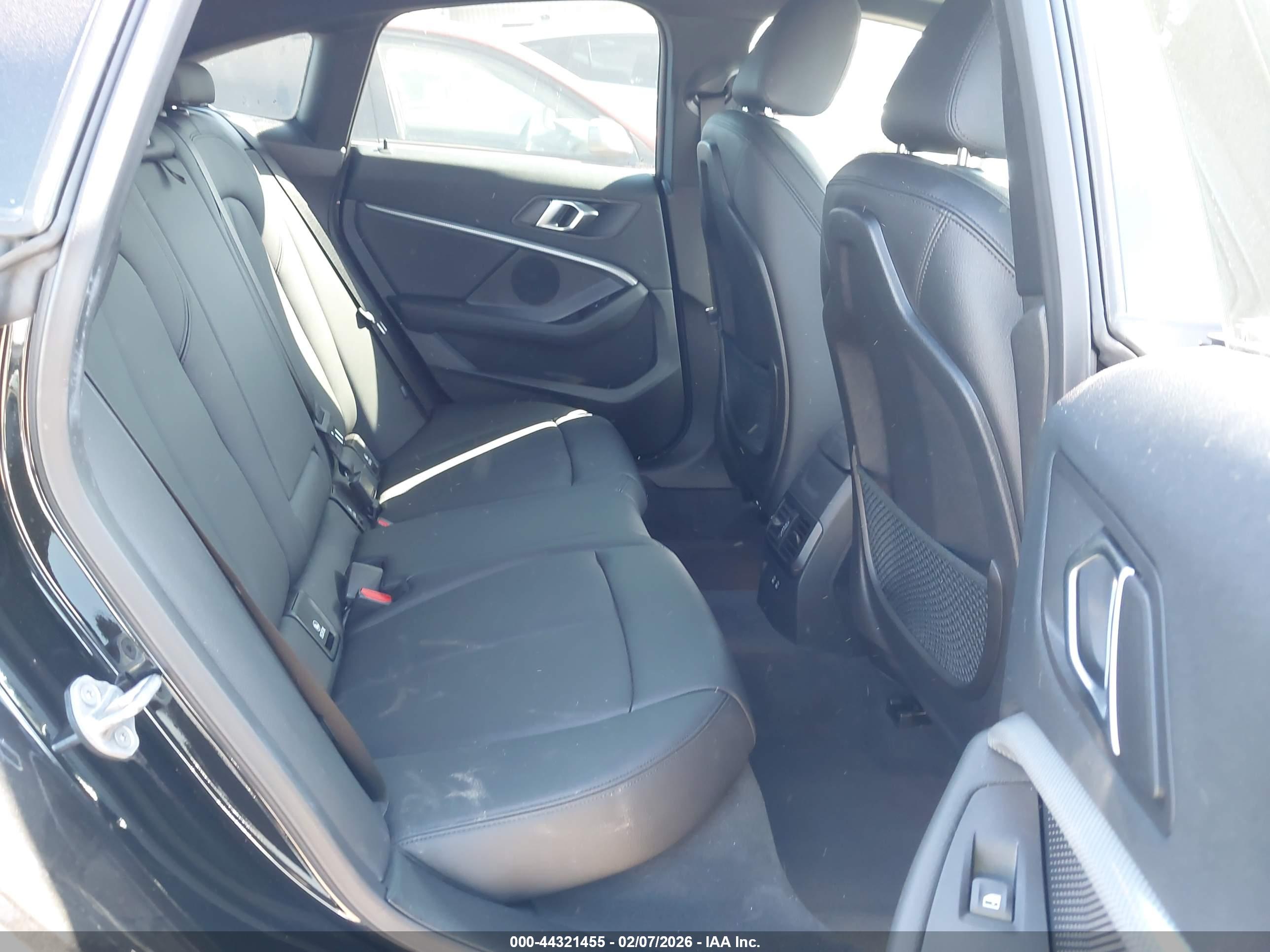 BMW 228 image 8