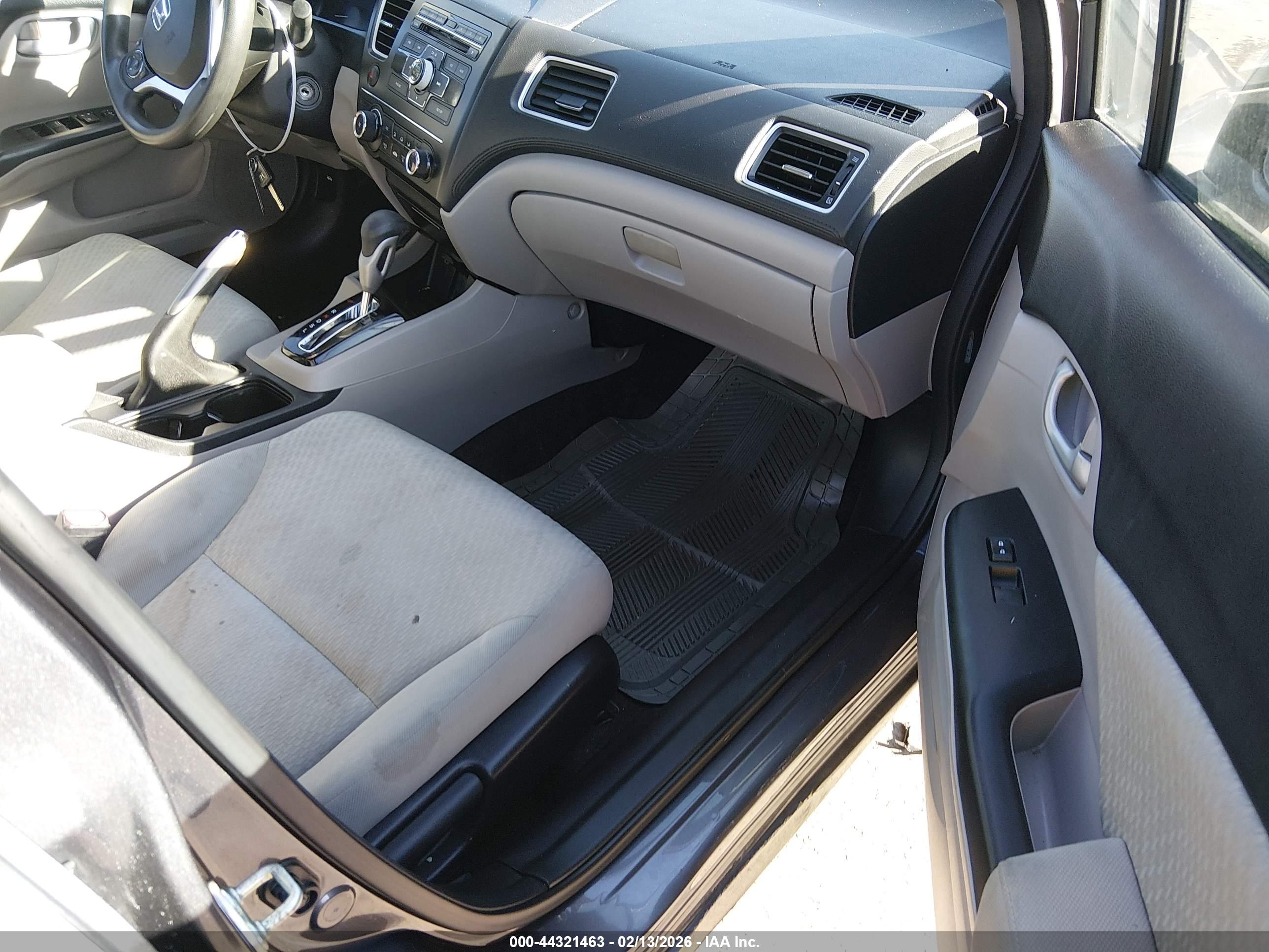 HONDA CIVIC image 5