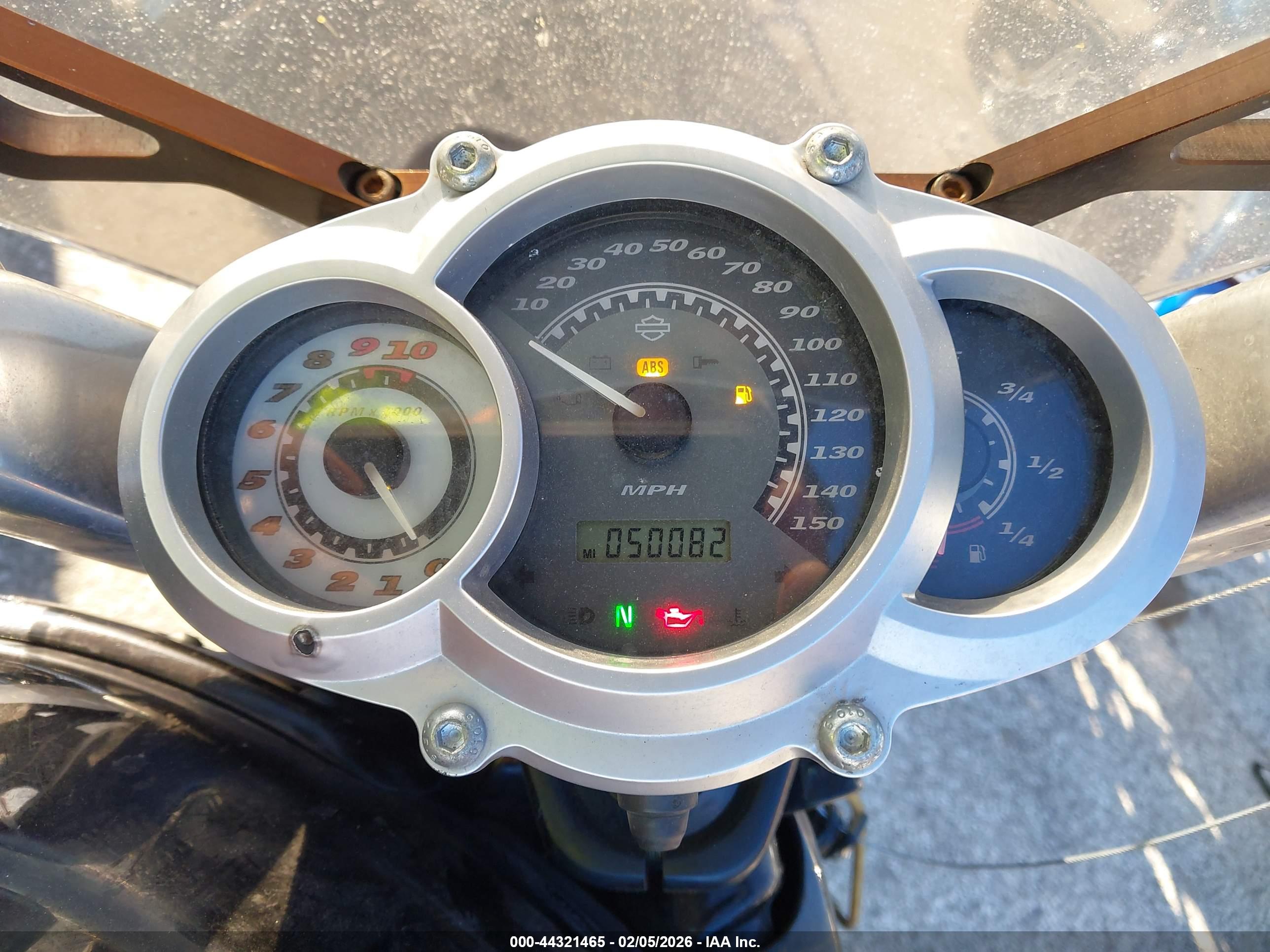 HARLEY-DAVIDSON VRSCF image 7