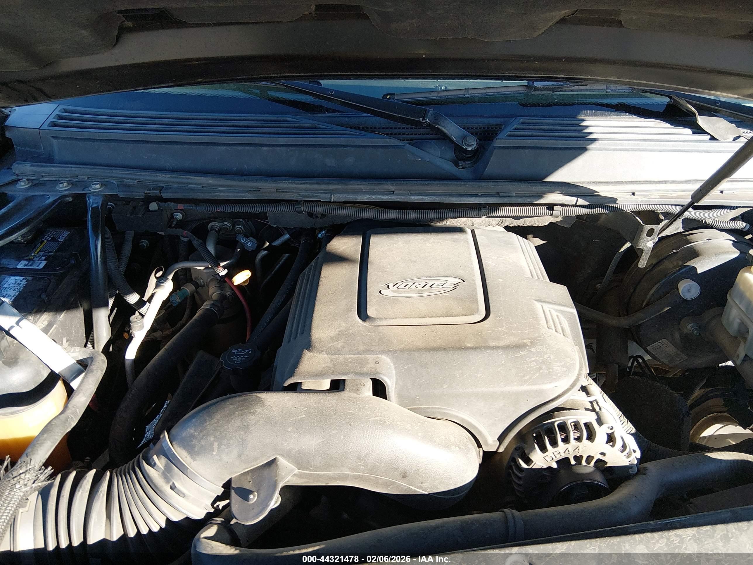 CADILLAC ESCALADE image 10