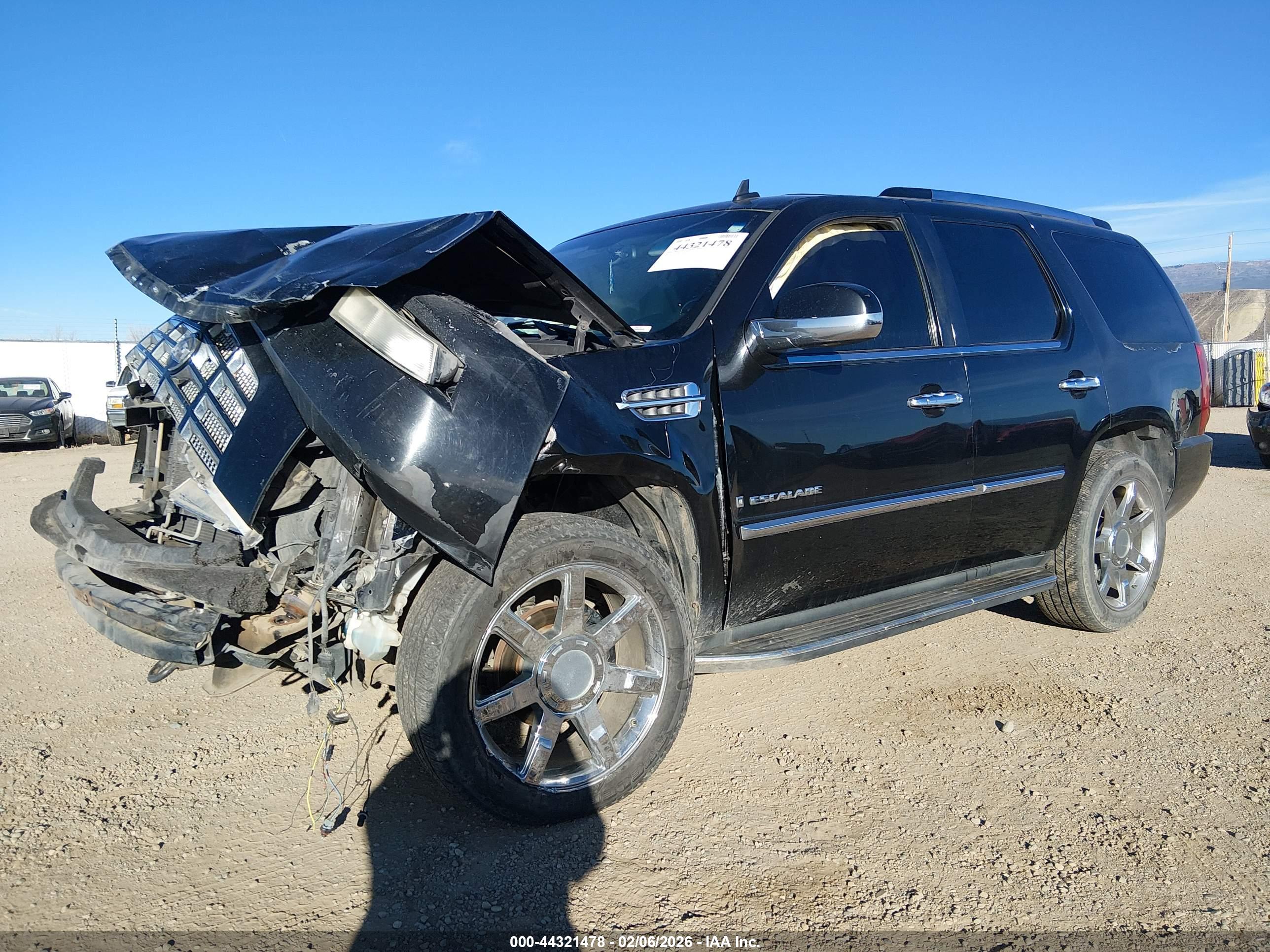CADILLAC ESCALADE image 2