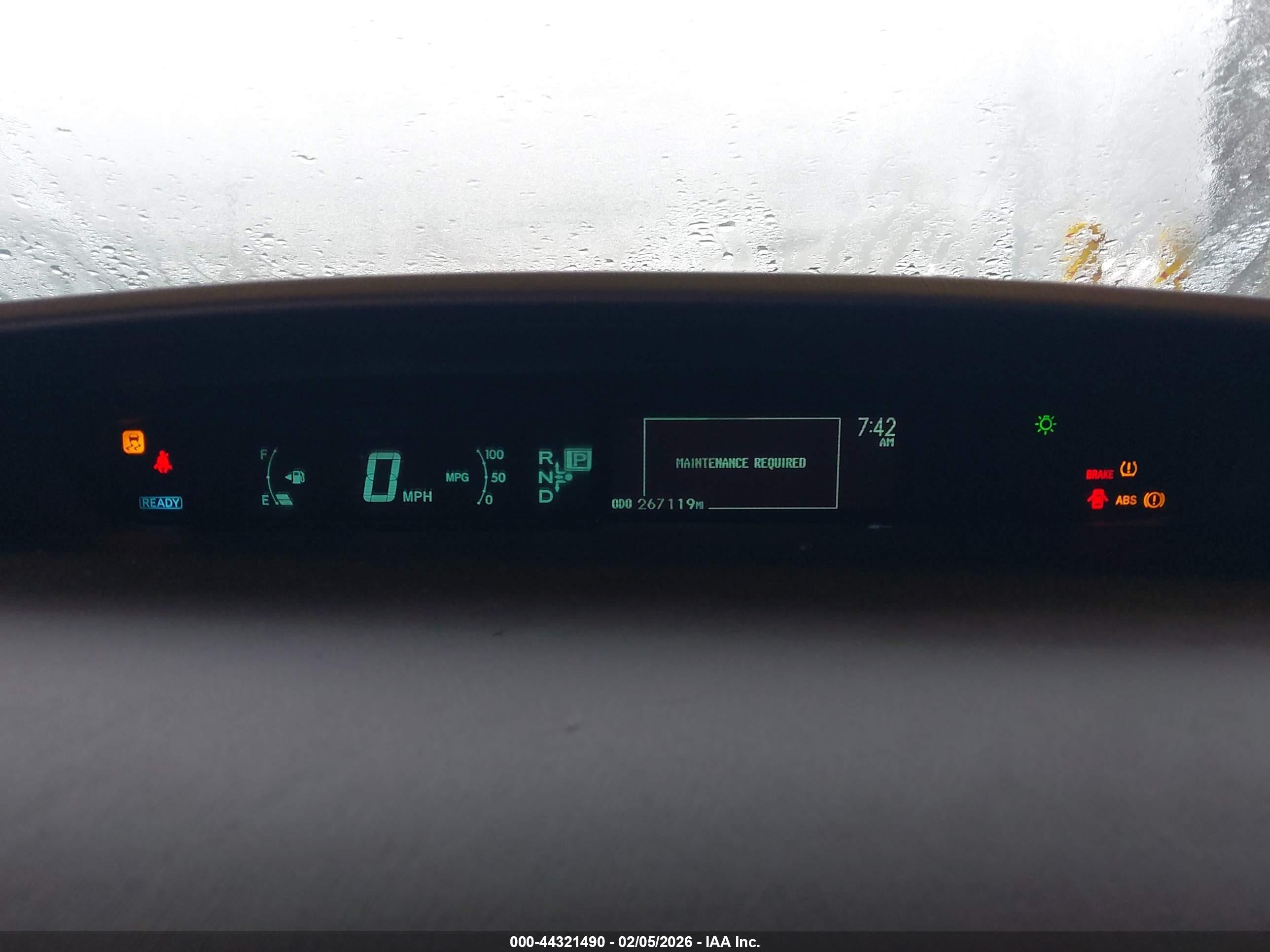 TOYOTA PRIUS image 7