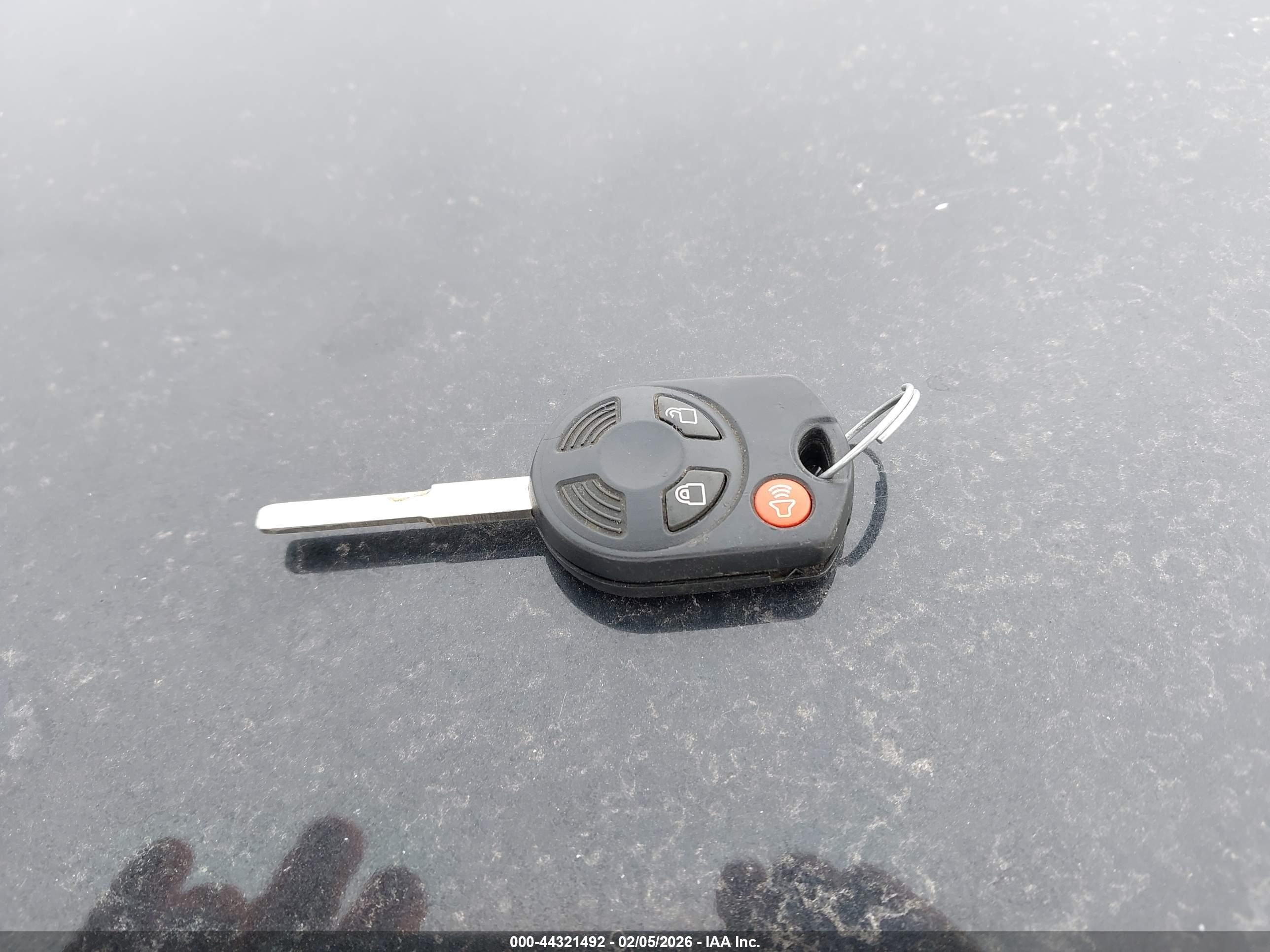 FORD ESCAPE image 11