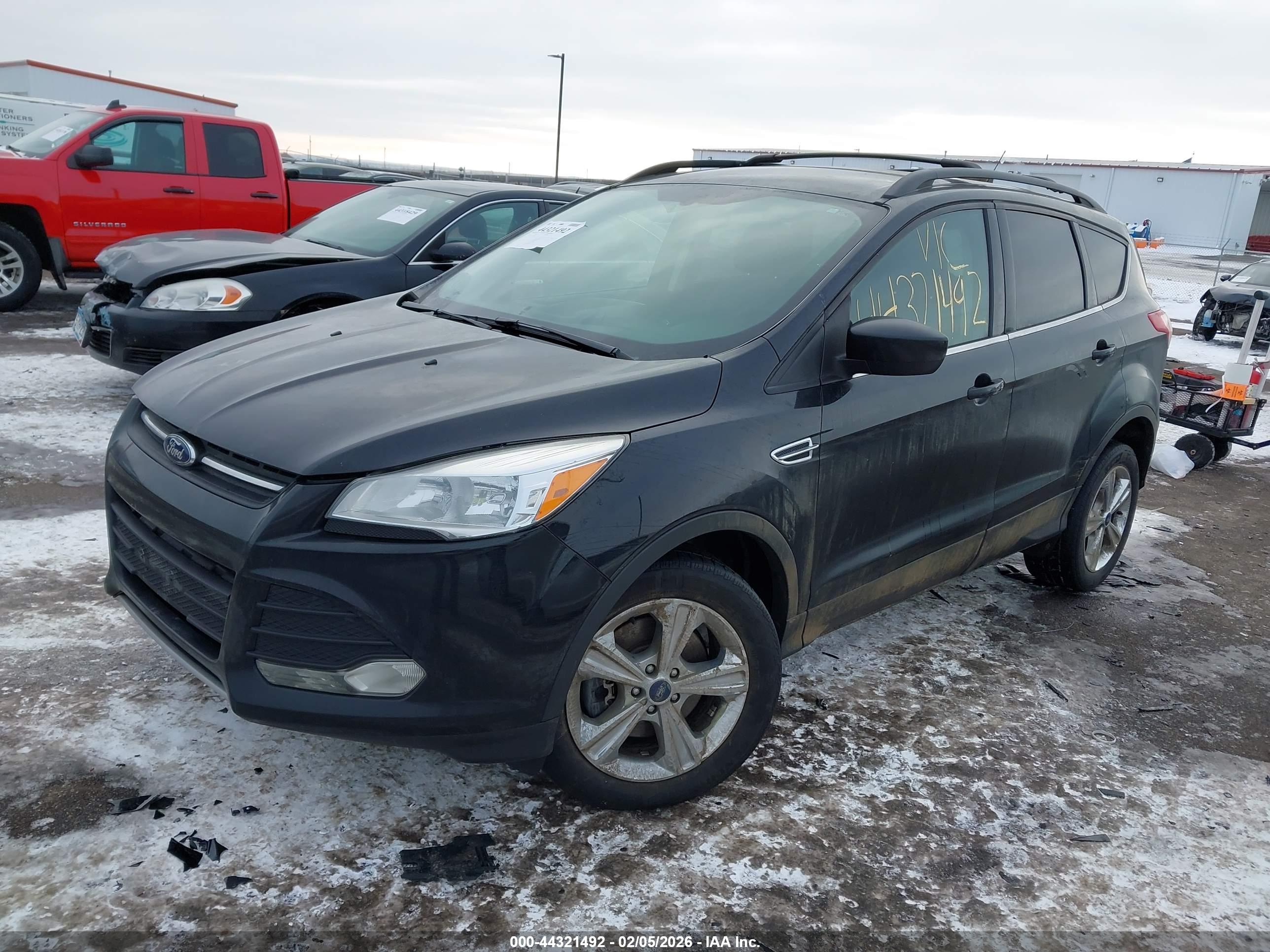 FORD ESCAPE image 2