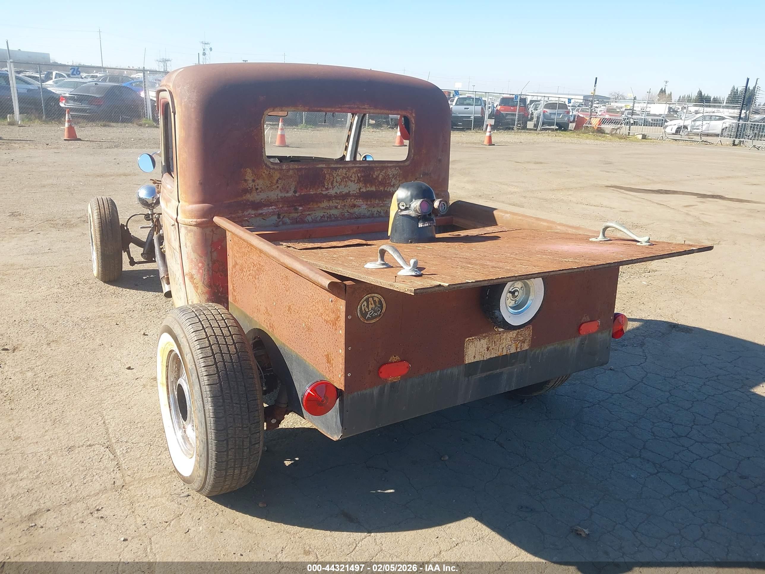 FORD PICK image 3