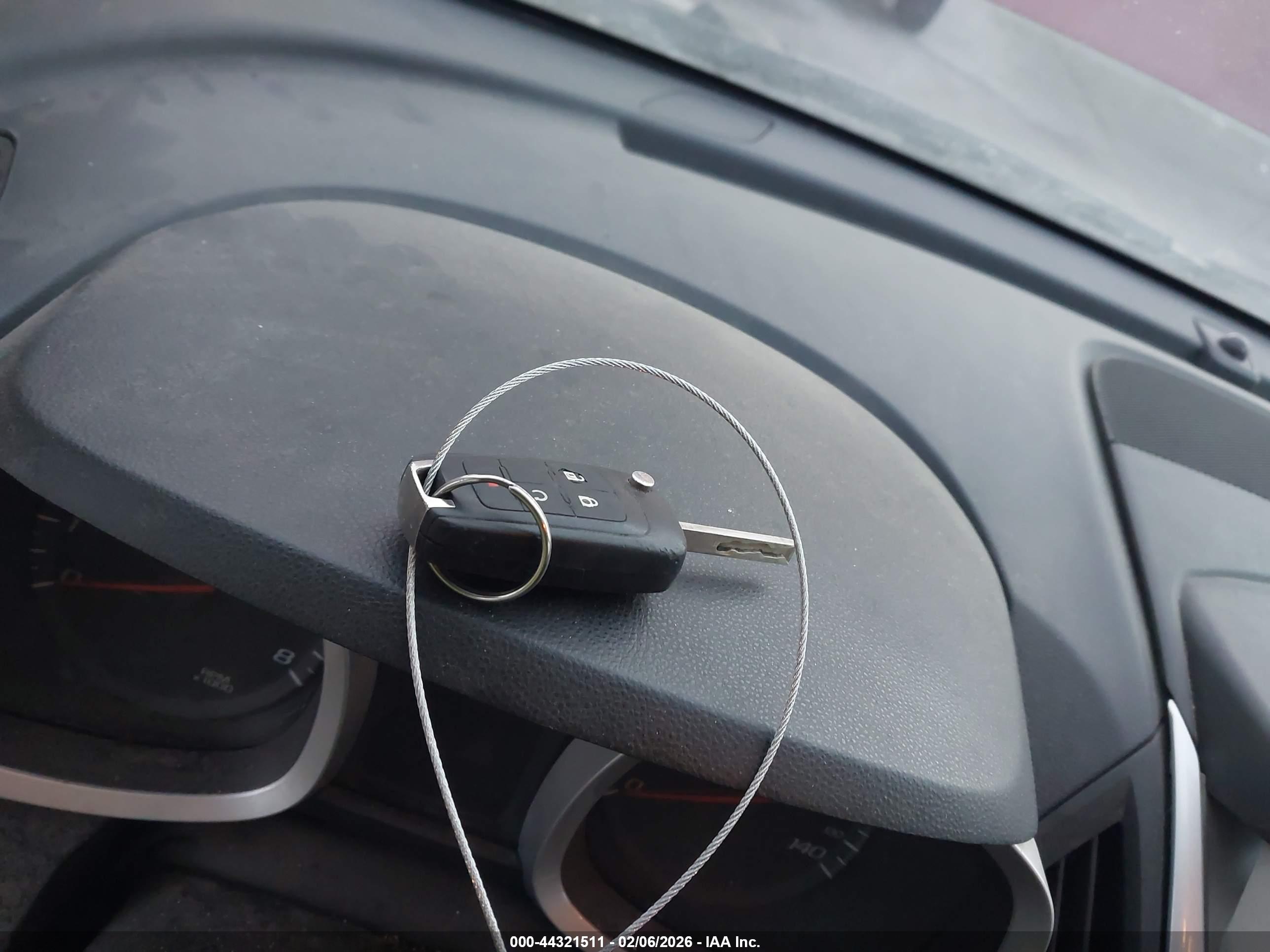 CHEVROLET EQUINOX image 11