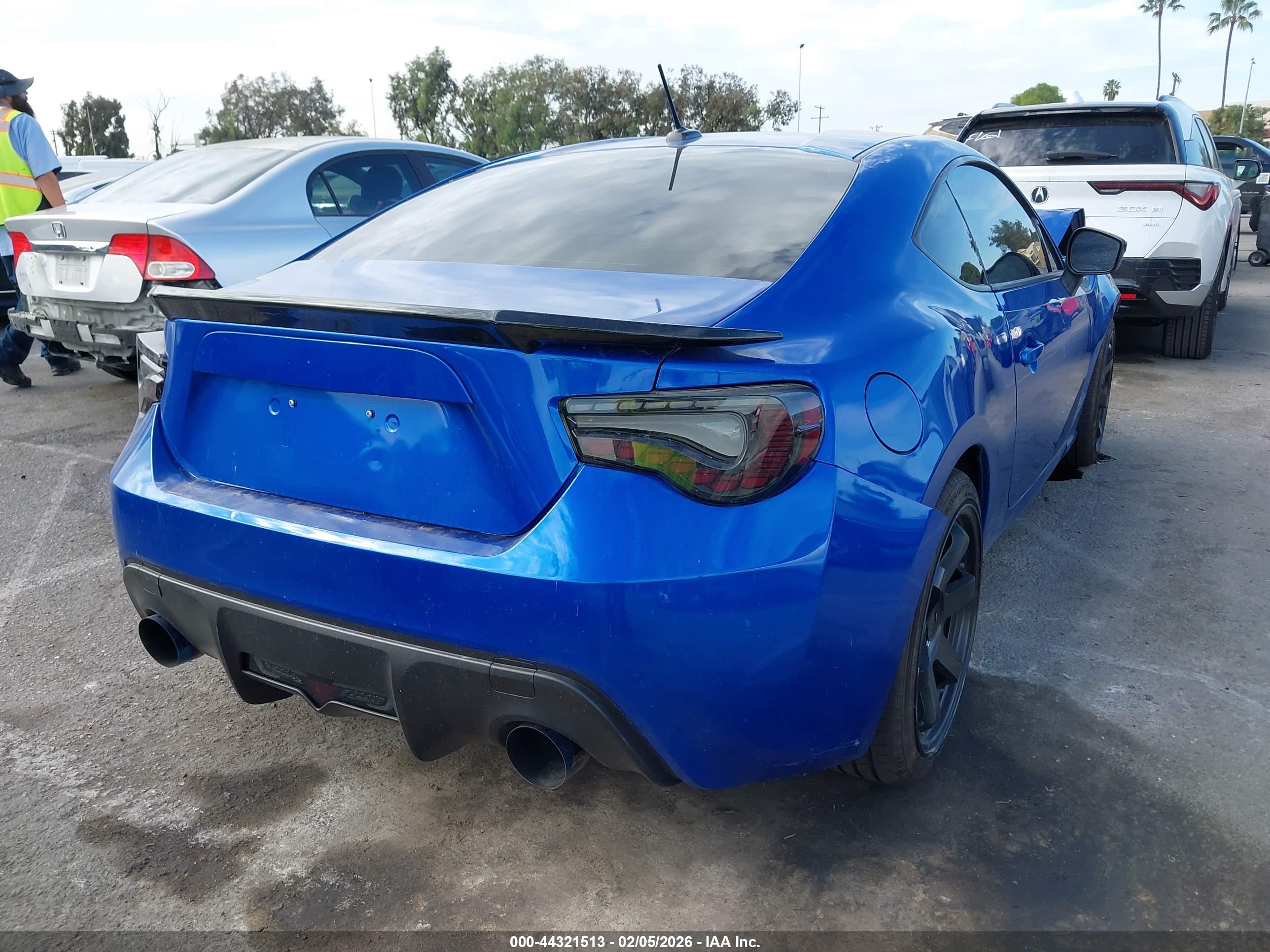 SUBARU BRZ image 4