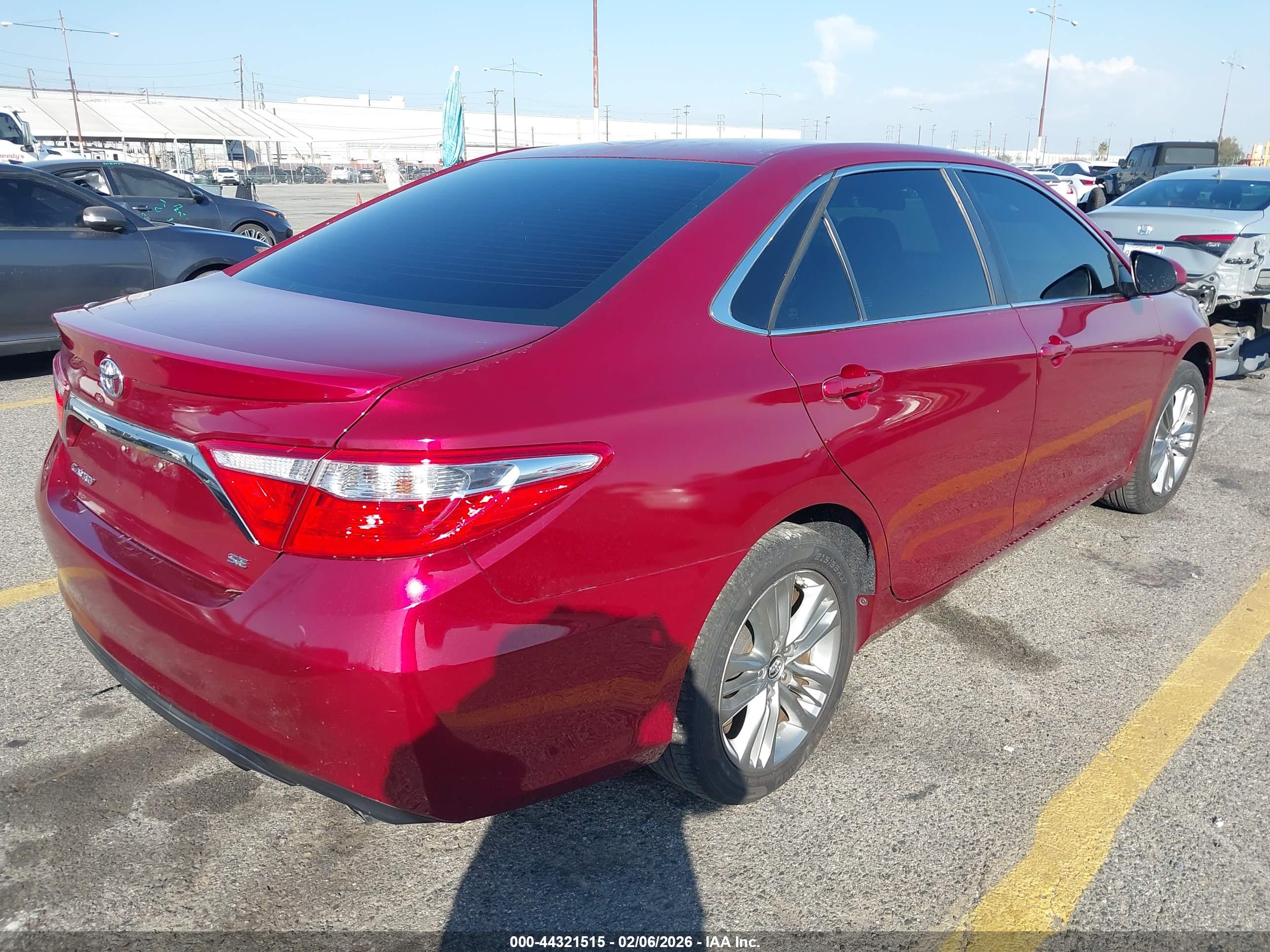 TOYOTA CAMRY image 4