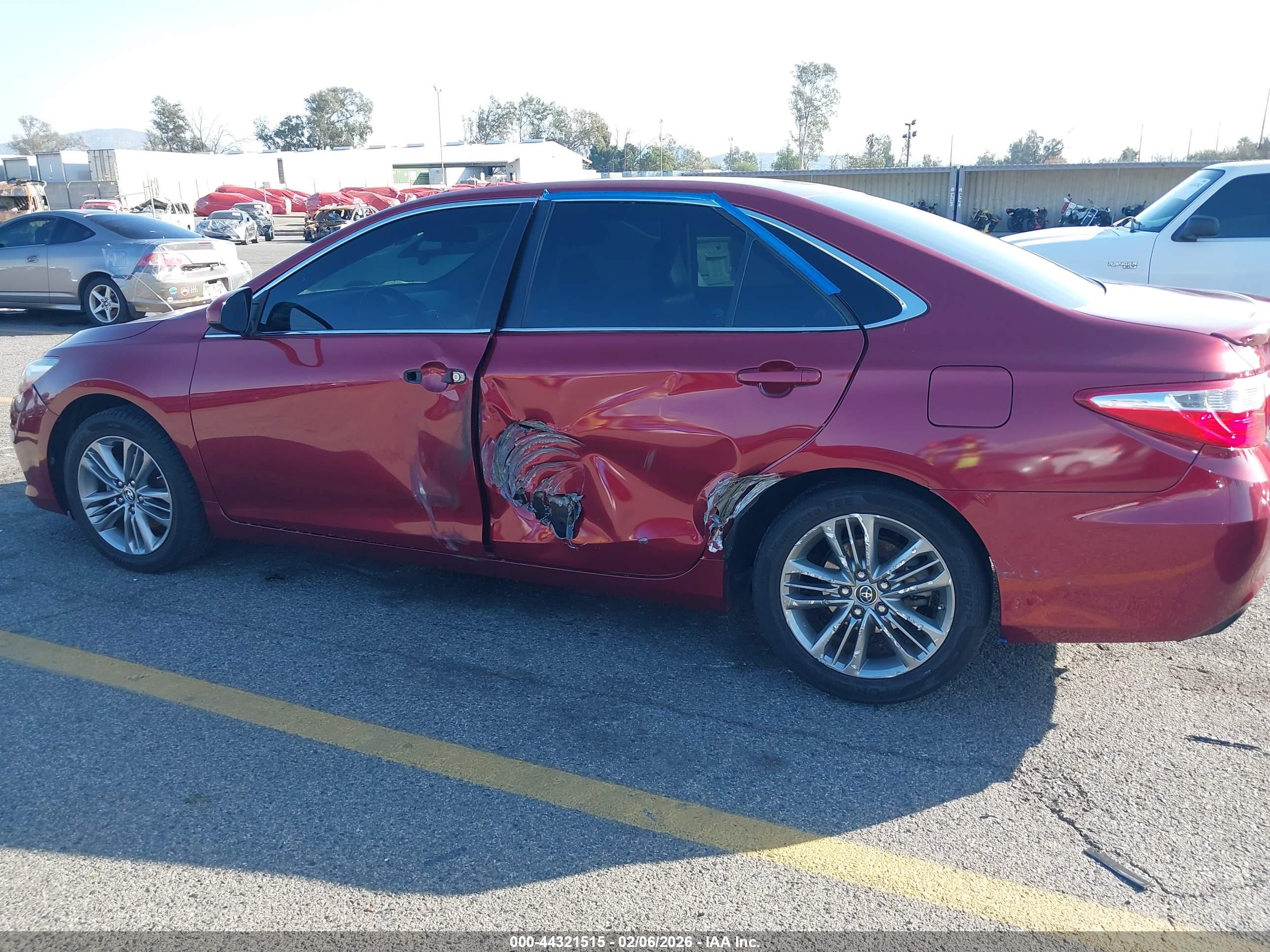 TOYOTA CAMRY image 6