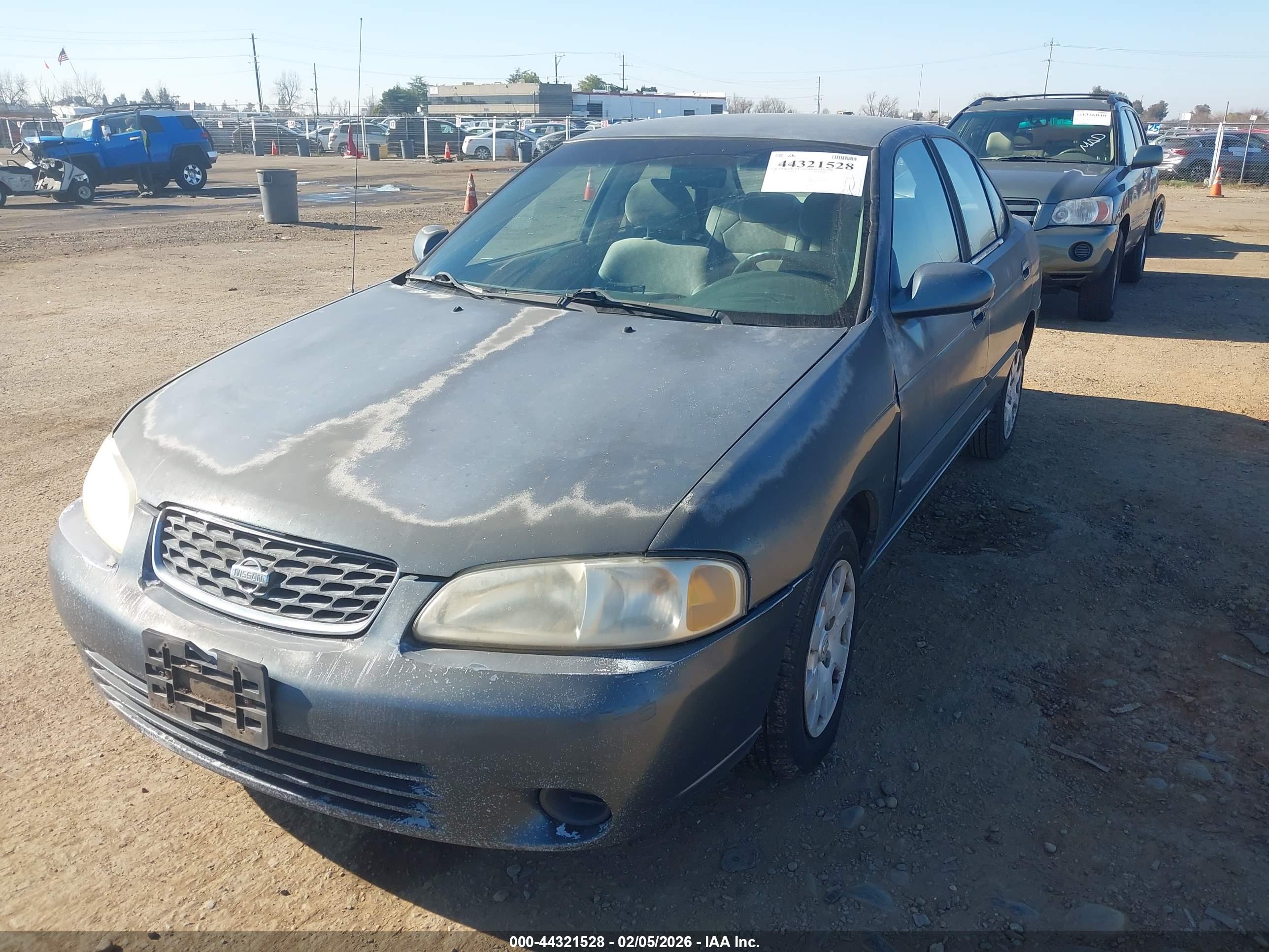 NISSAN SENTRA image 2