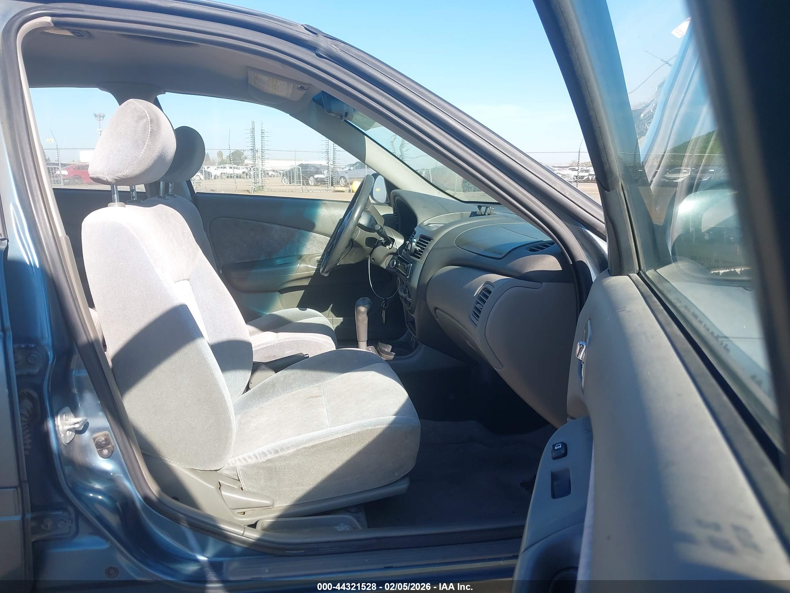 NISSAN SENTRA image 5