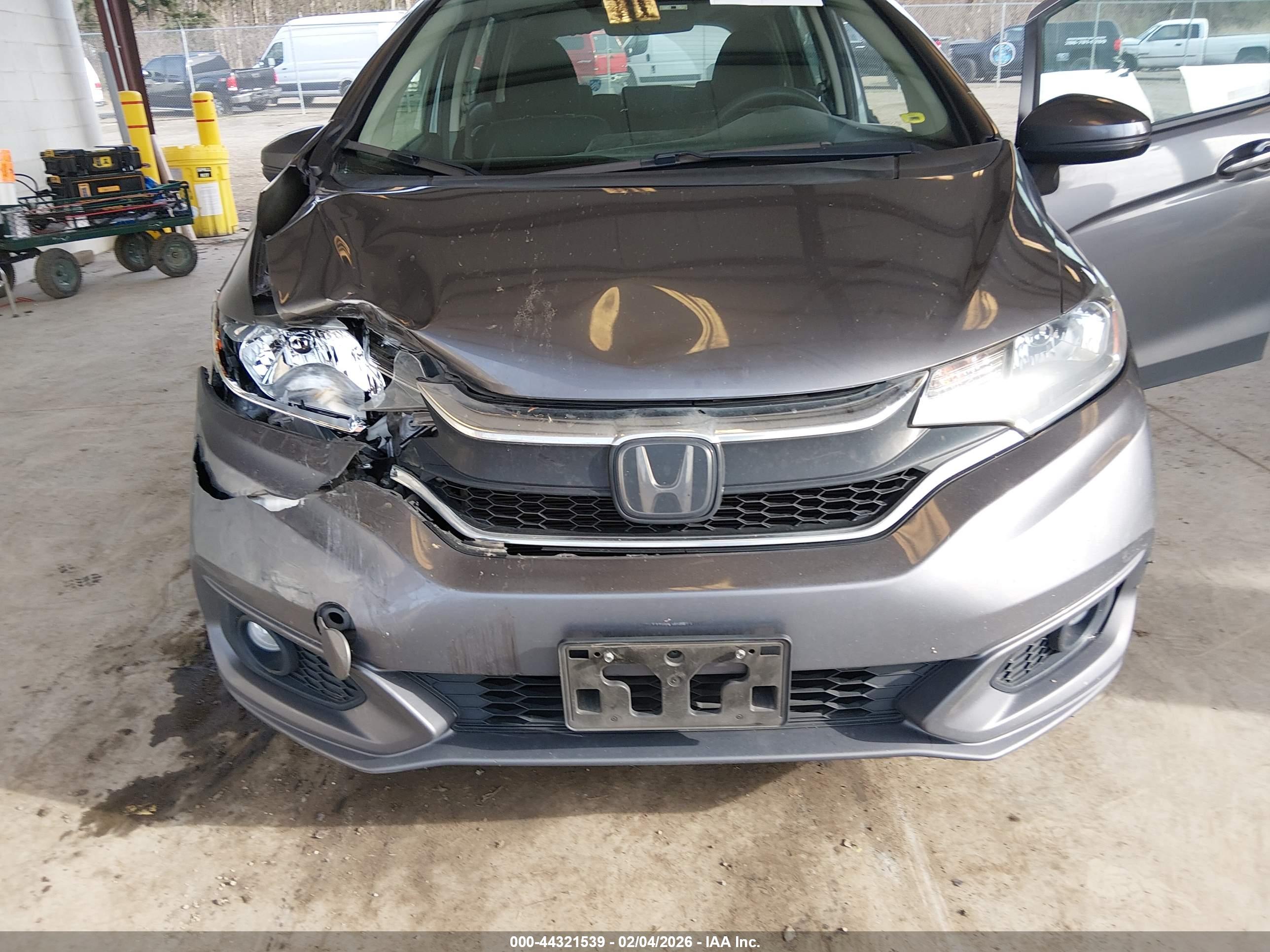 HONDA FIT image 6