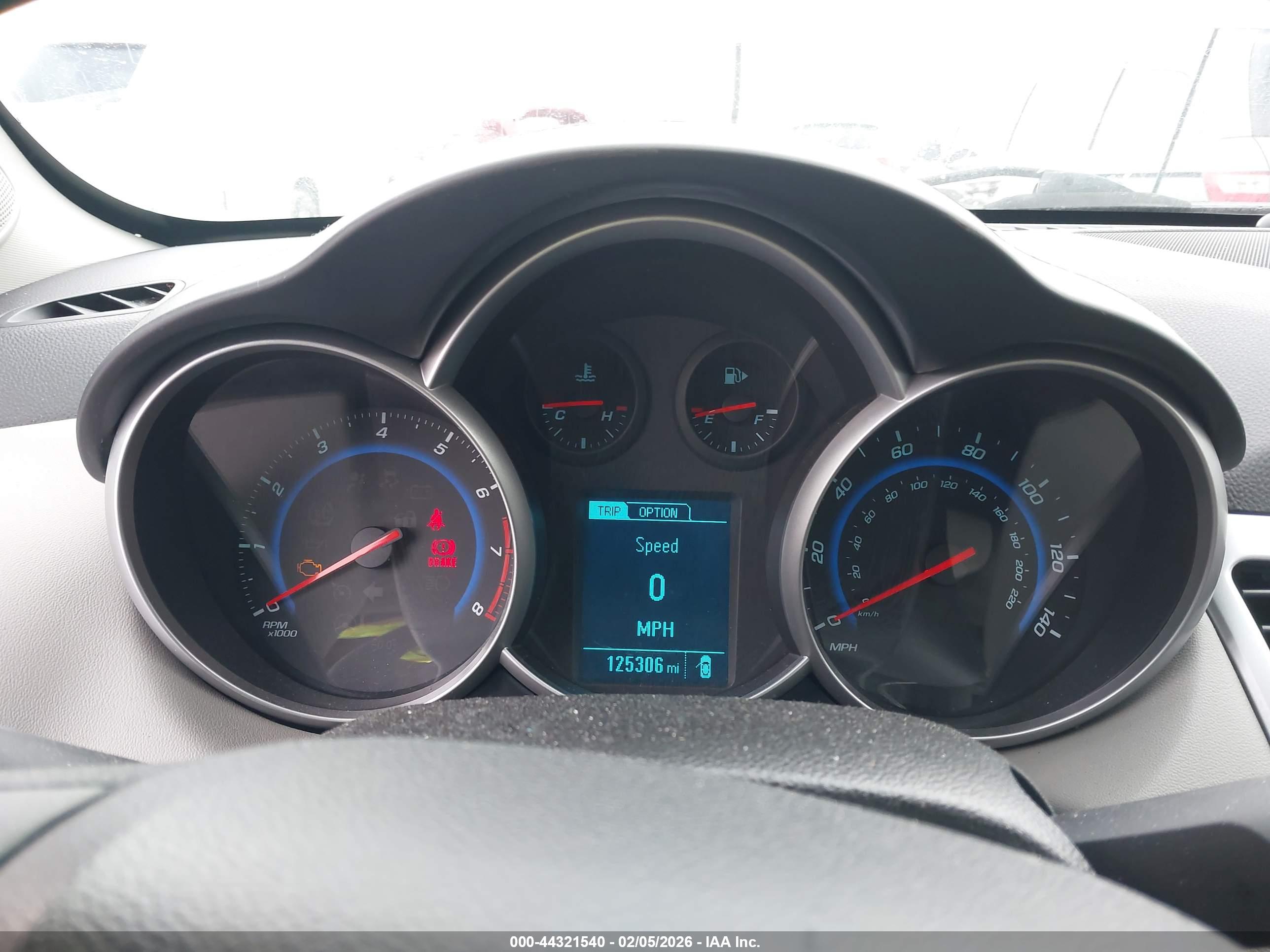 CHEVROLET CRUZE image 7