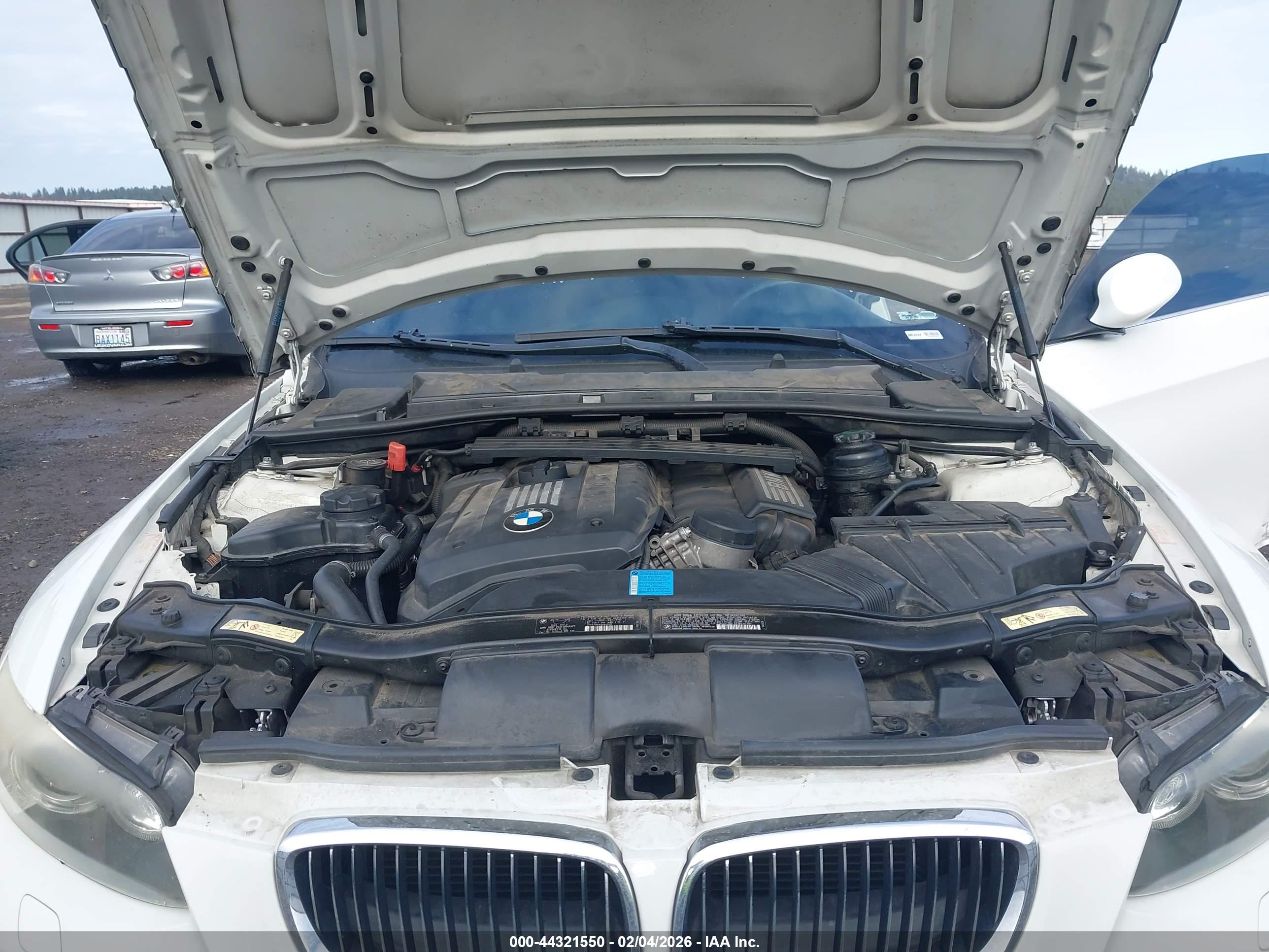 BMW 328I image 10