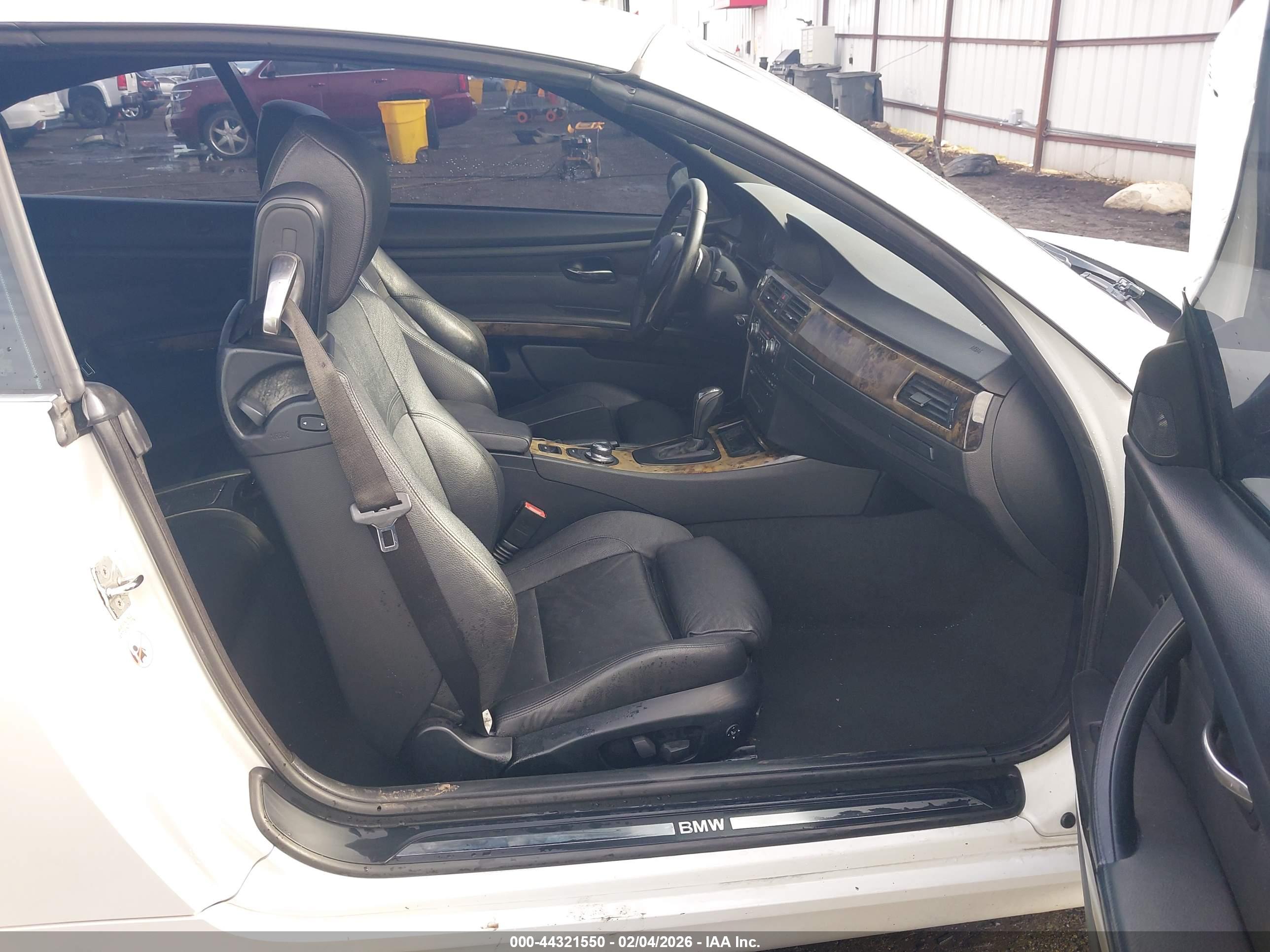 BMW 328I image 5