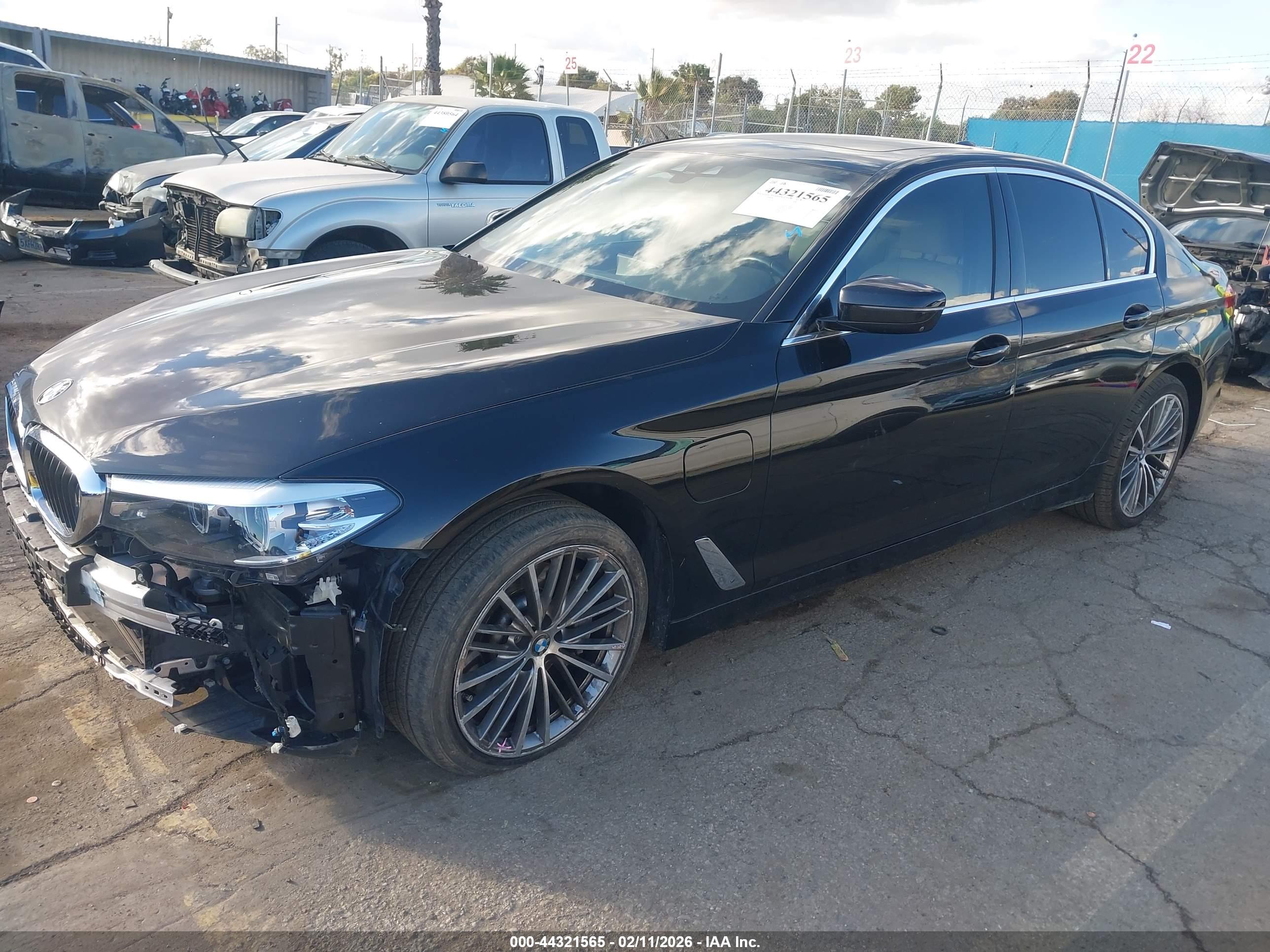 BMW 530E image 2