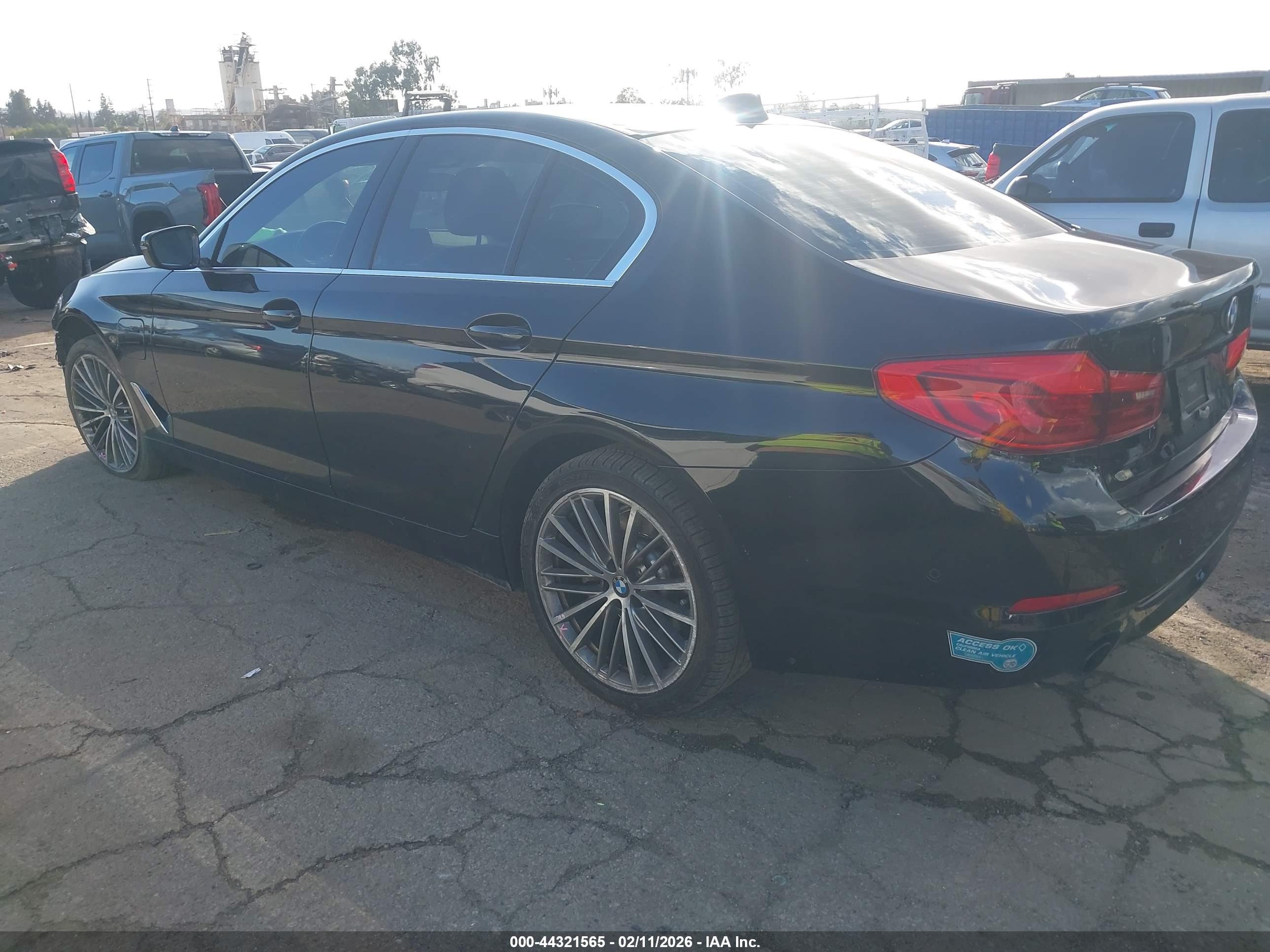 BMW 530E image 3