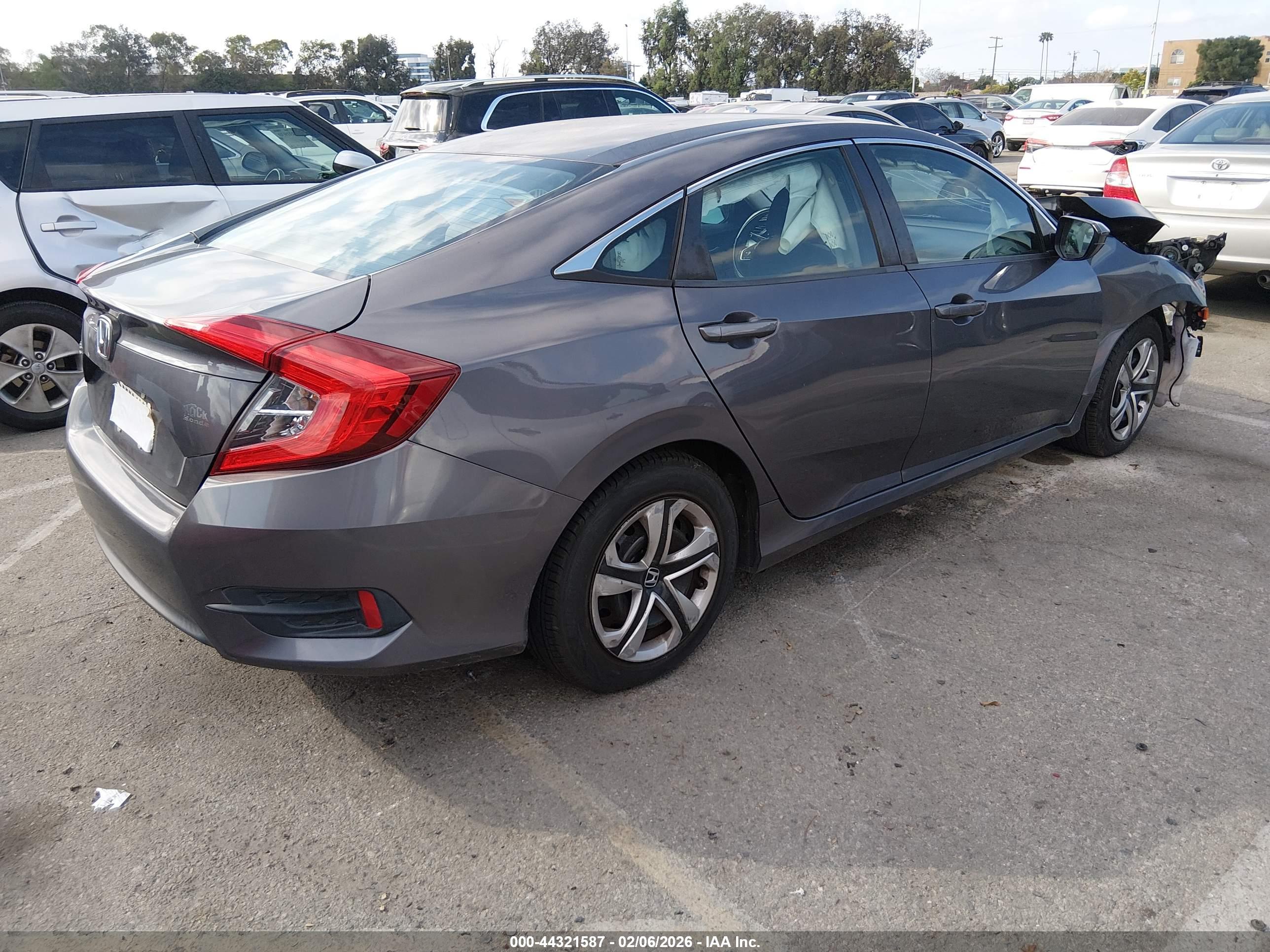 HONDA CIVIC image 4
