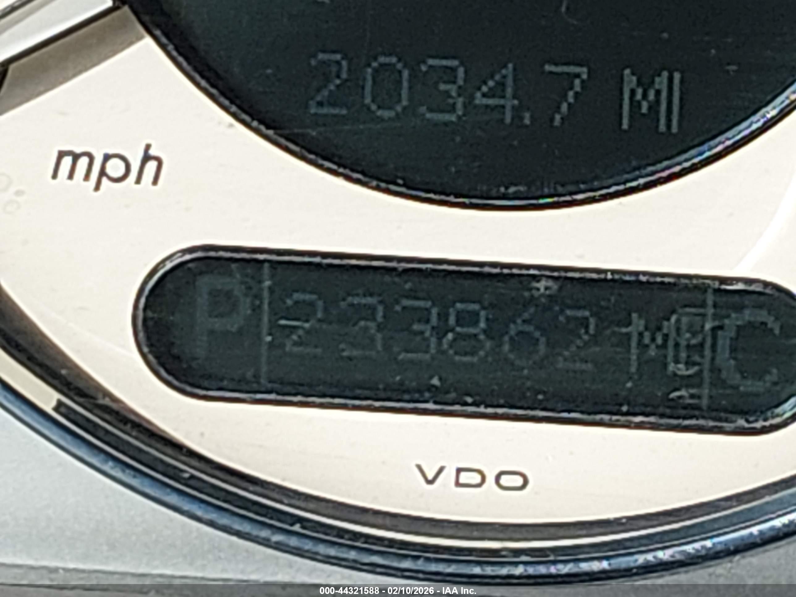 MERCEDES-BENZ E image 7