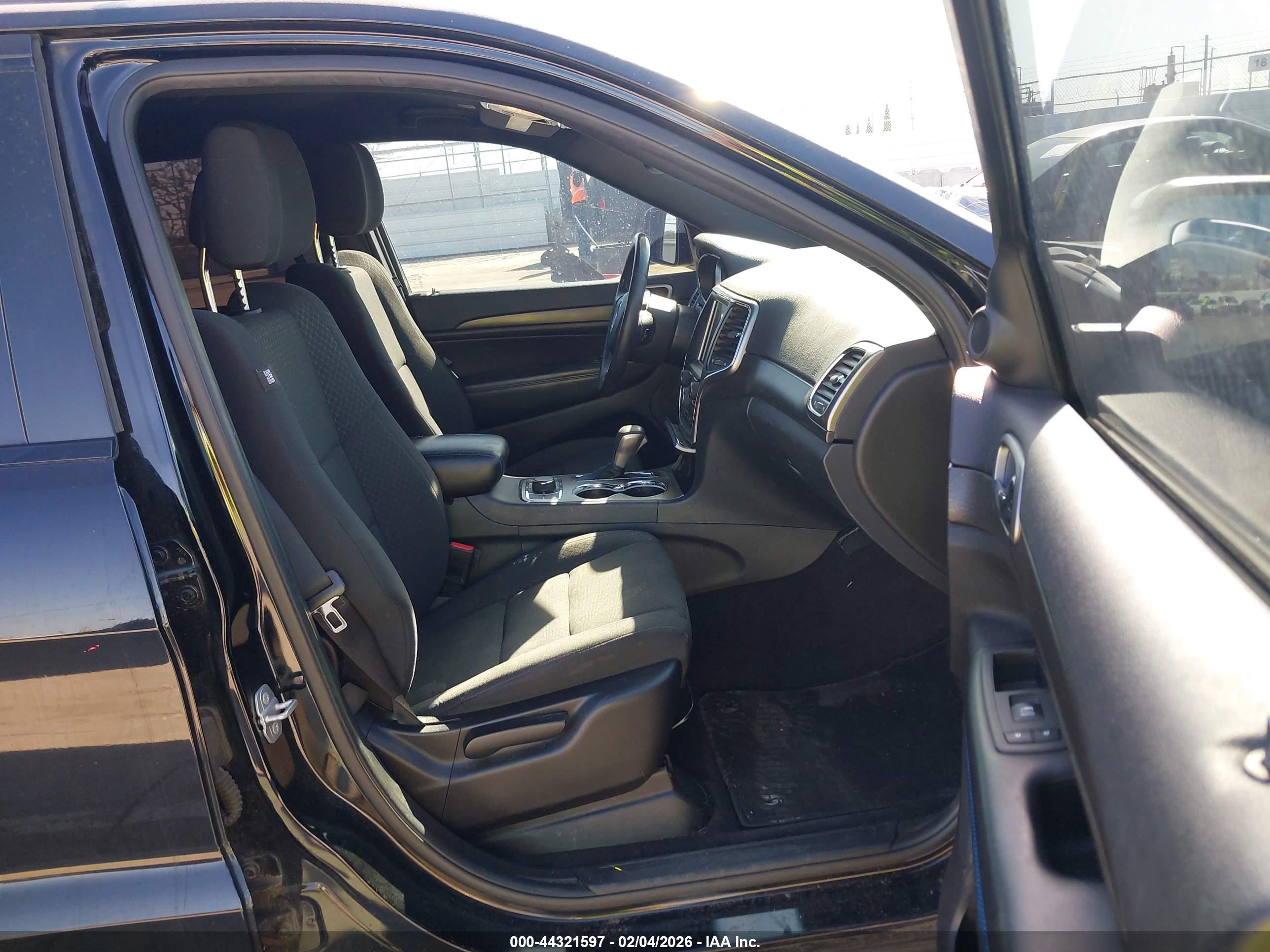 JEEP GRAND image 5