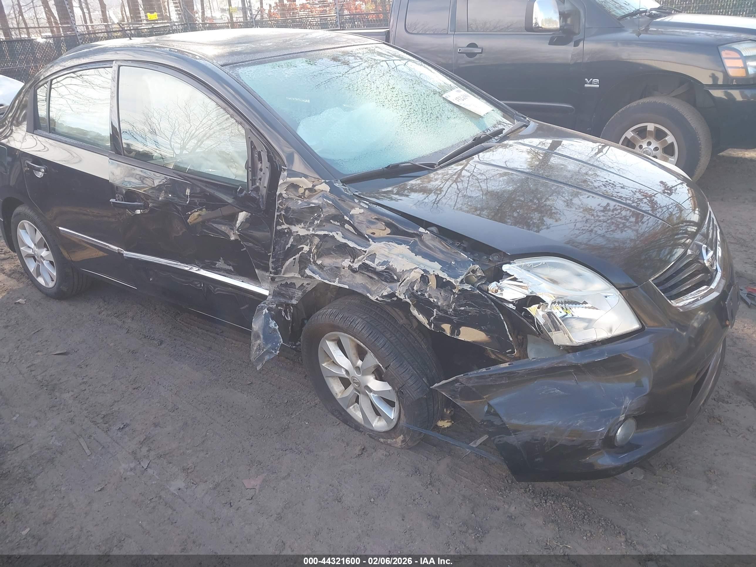 NISSAN SENTRA image 6