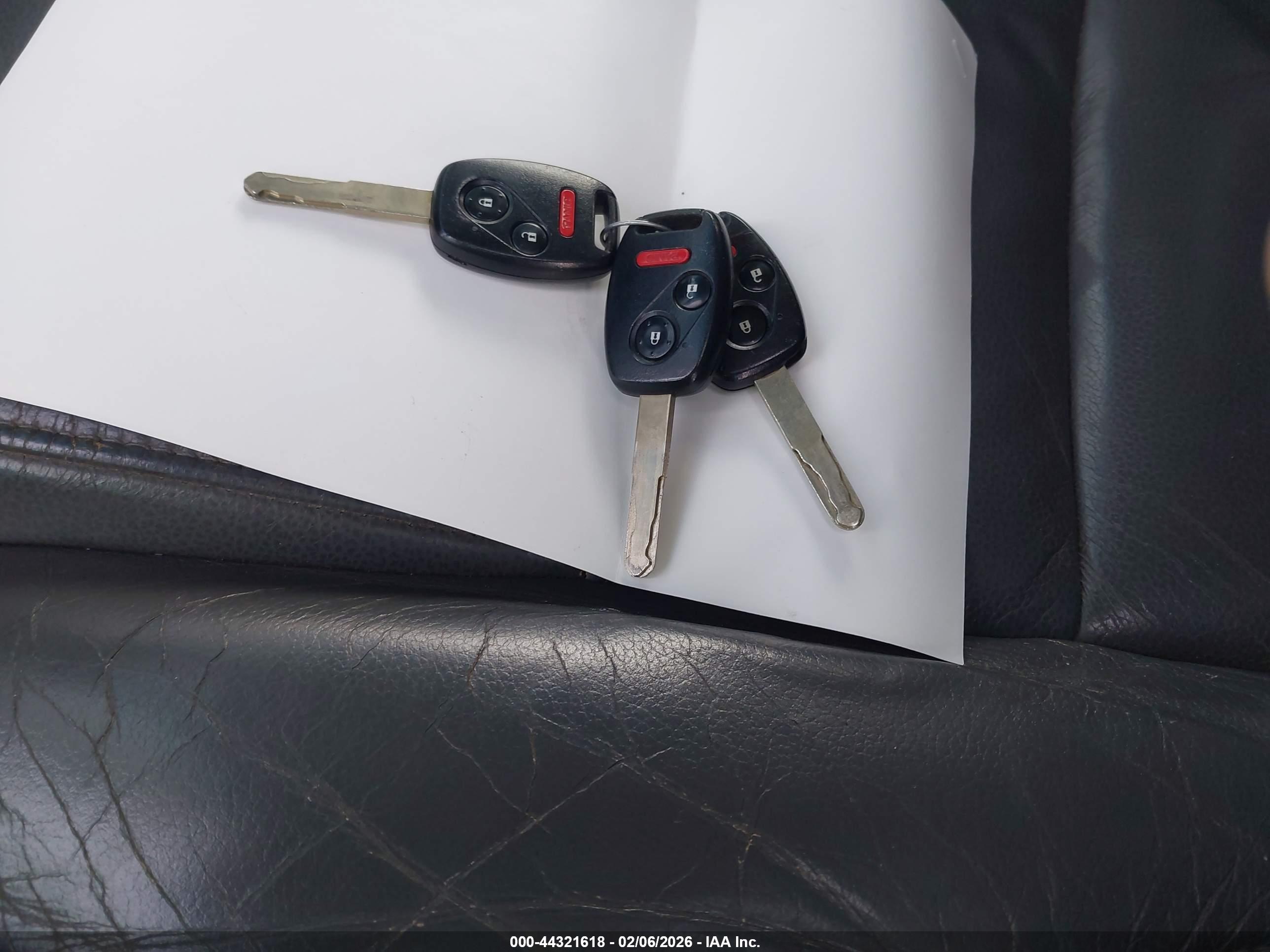 HONDA PILOT image 11