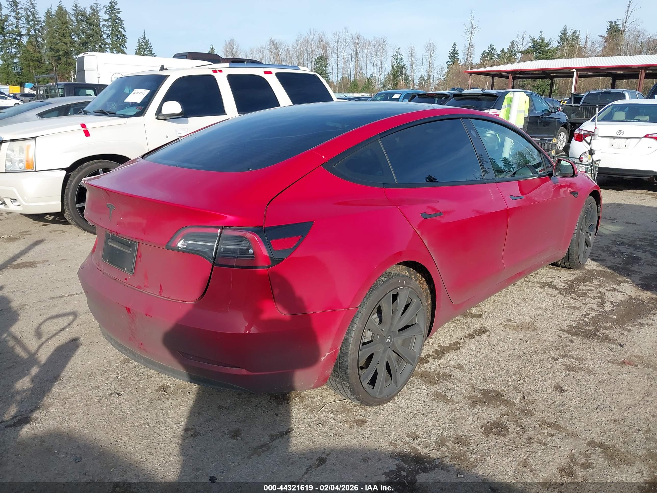 TESLA MODEL image 4