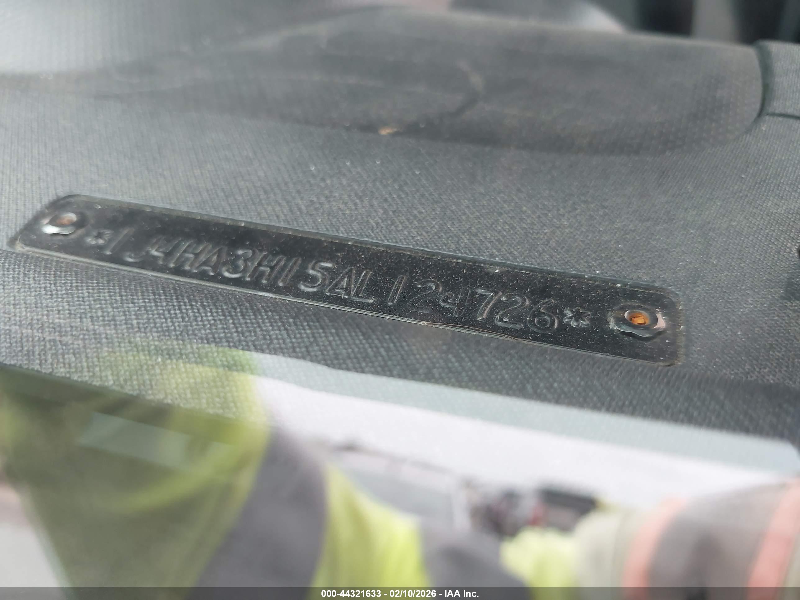 JEEP WRANGLER image 9