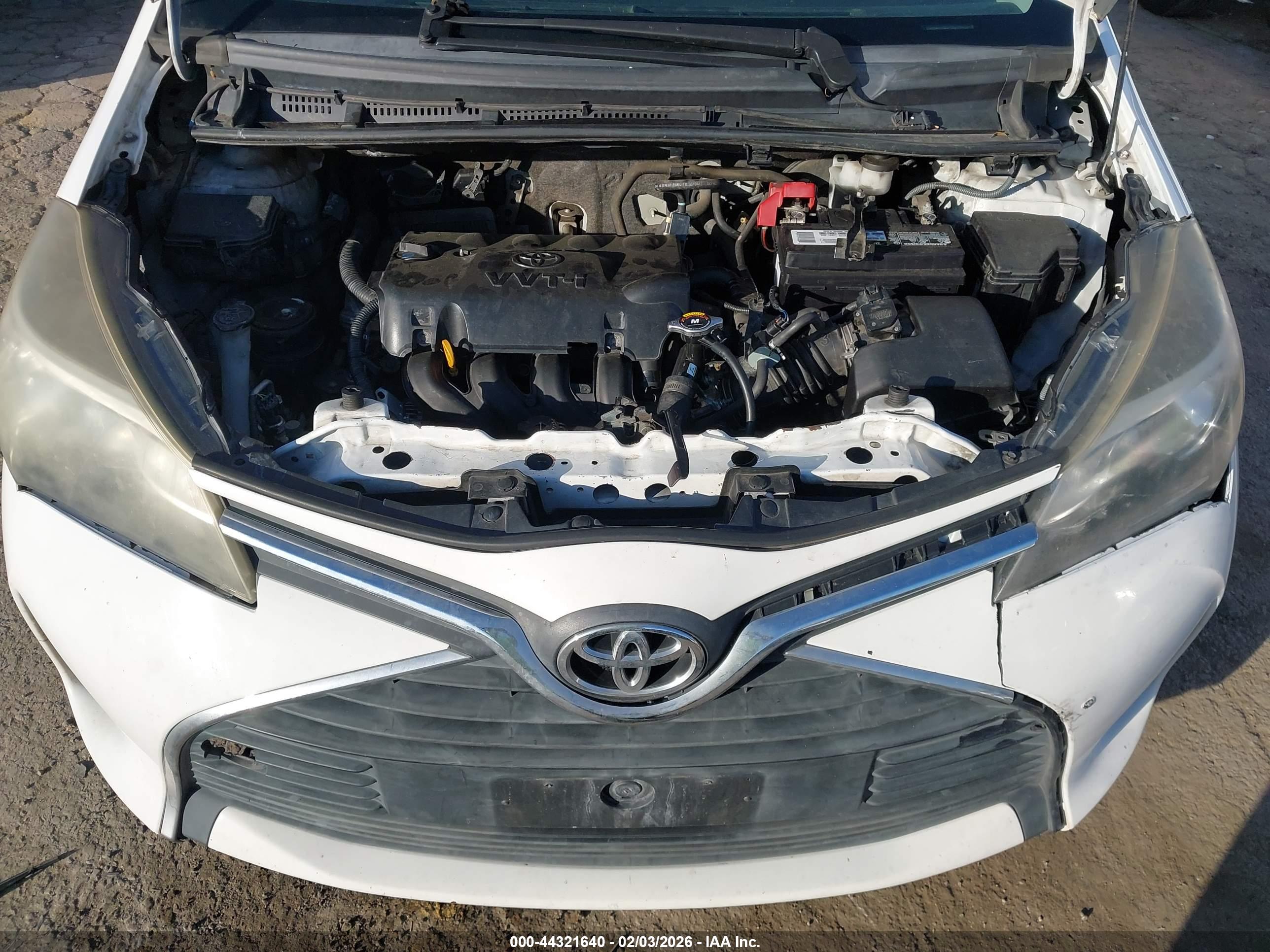TOYOTA YARIS image 10