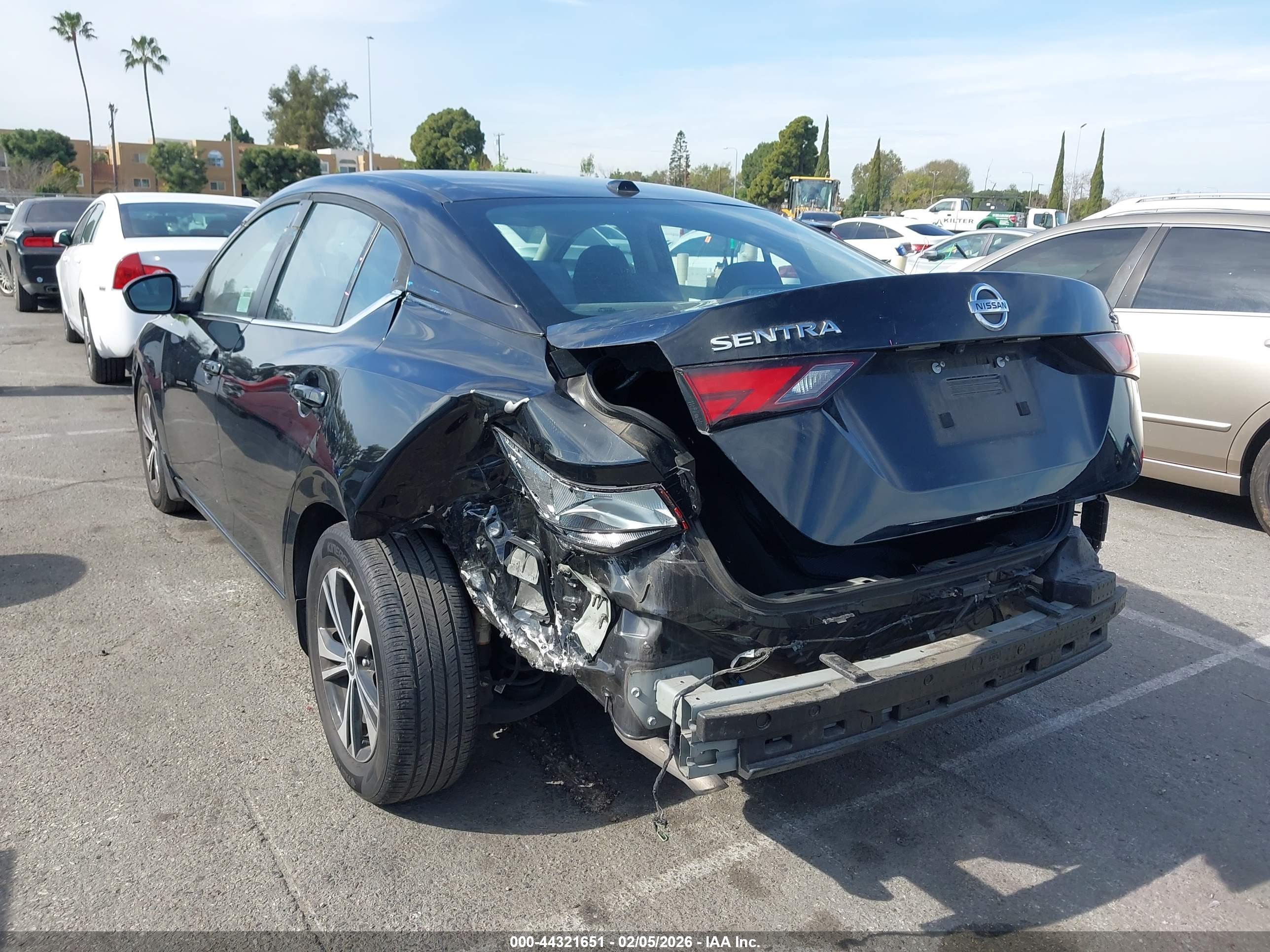 NISSAN SENTRA image 3