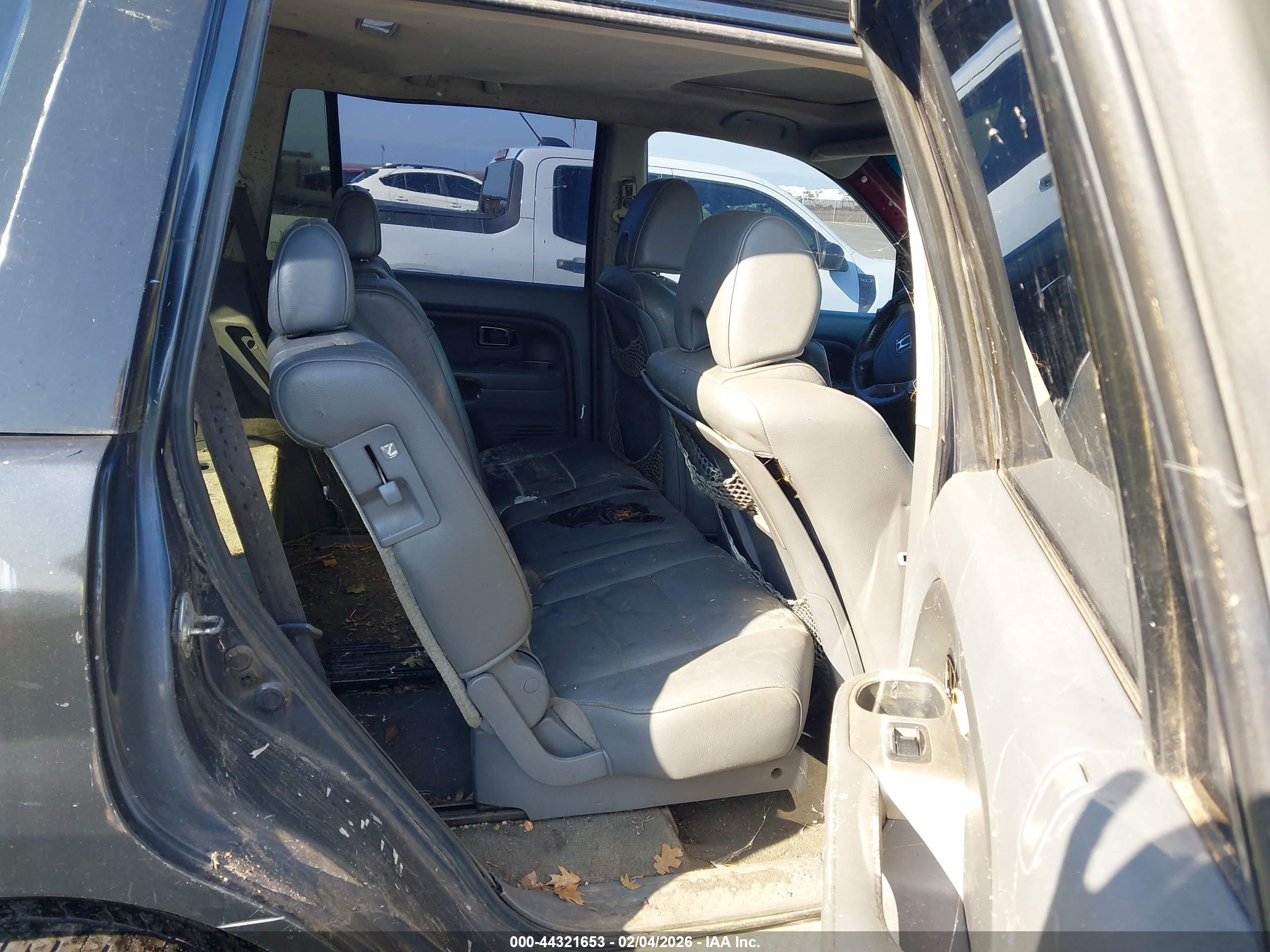 HONDA PILOT image 8