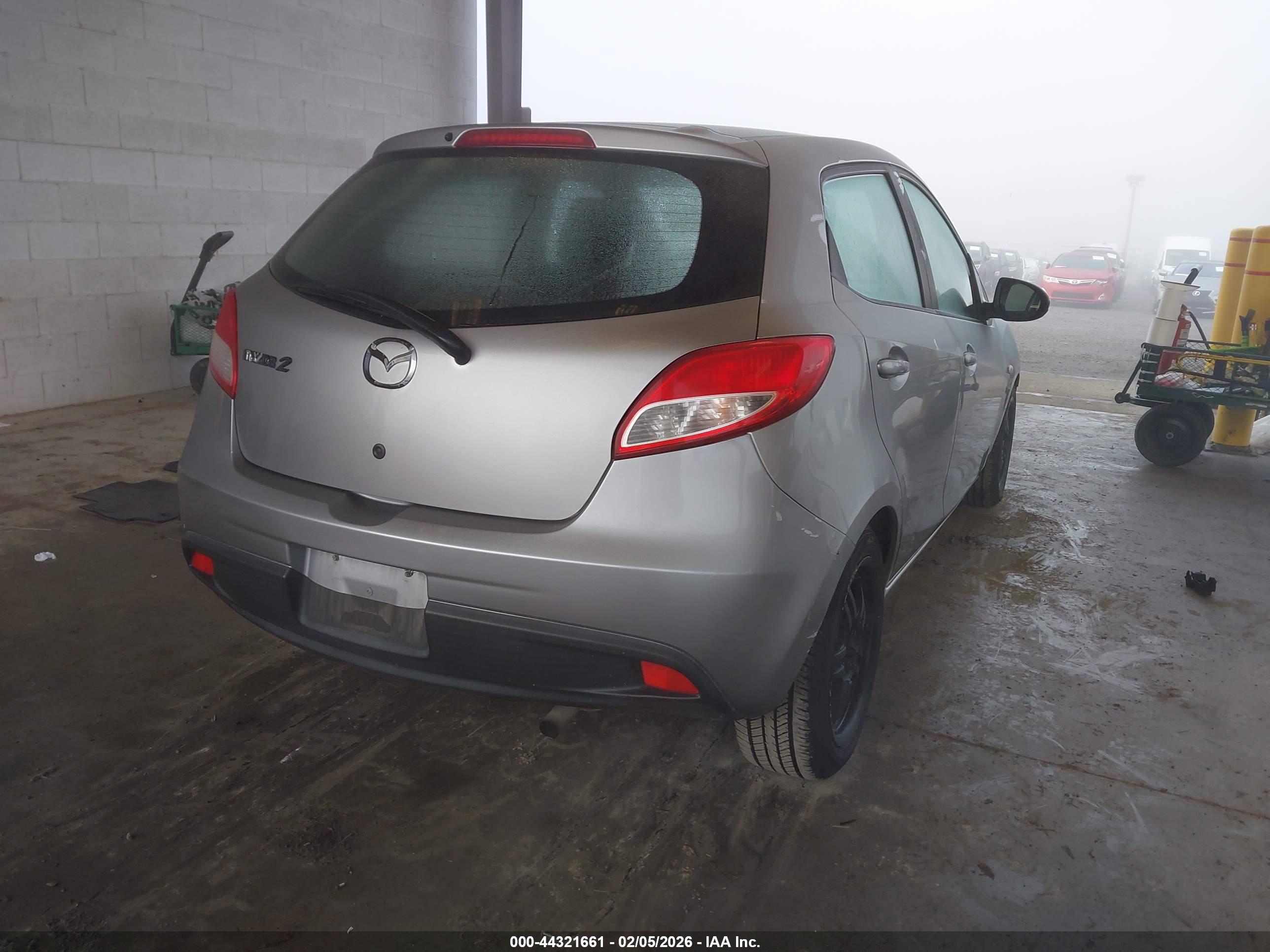 MAZDA MAZDA2 image 4