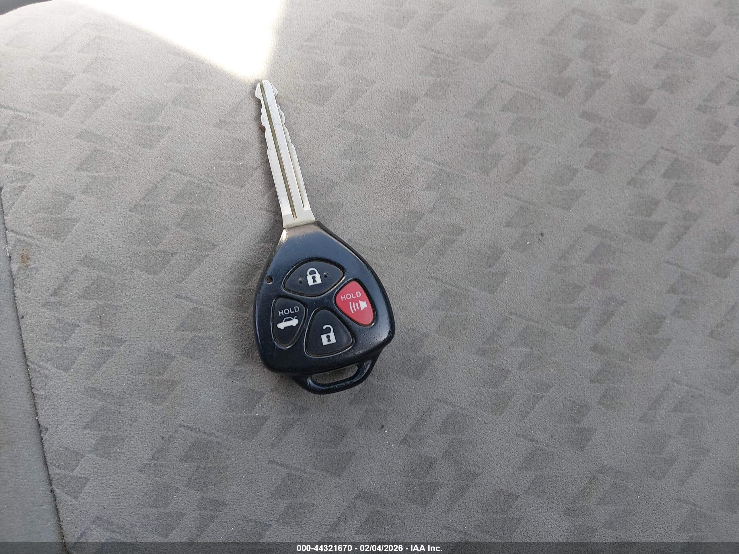 TOYOTA COROLLA image 11