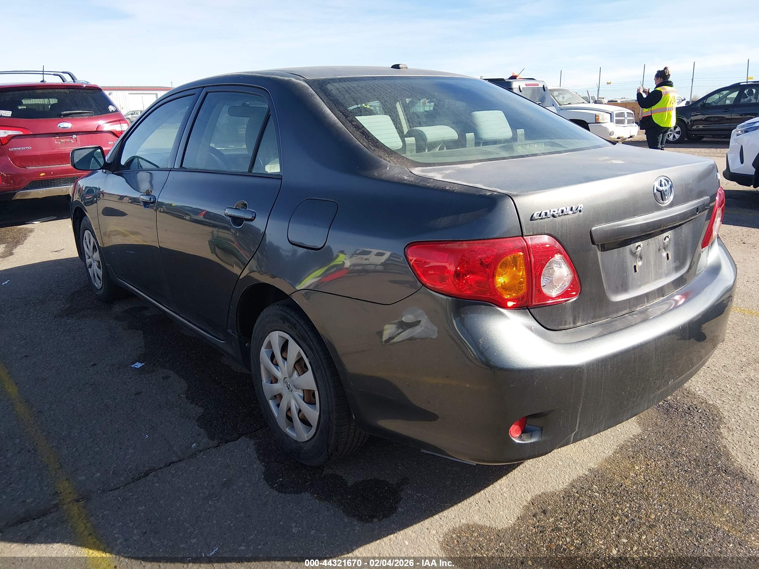 TOYOTA COROLLA image 3
