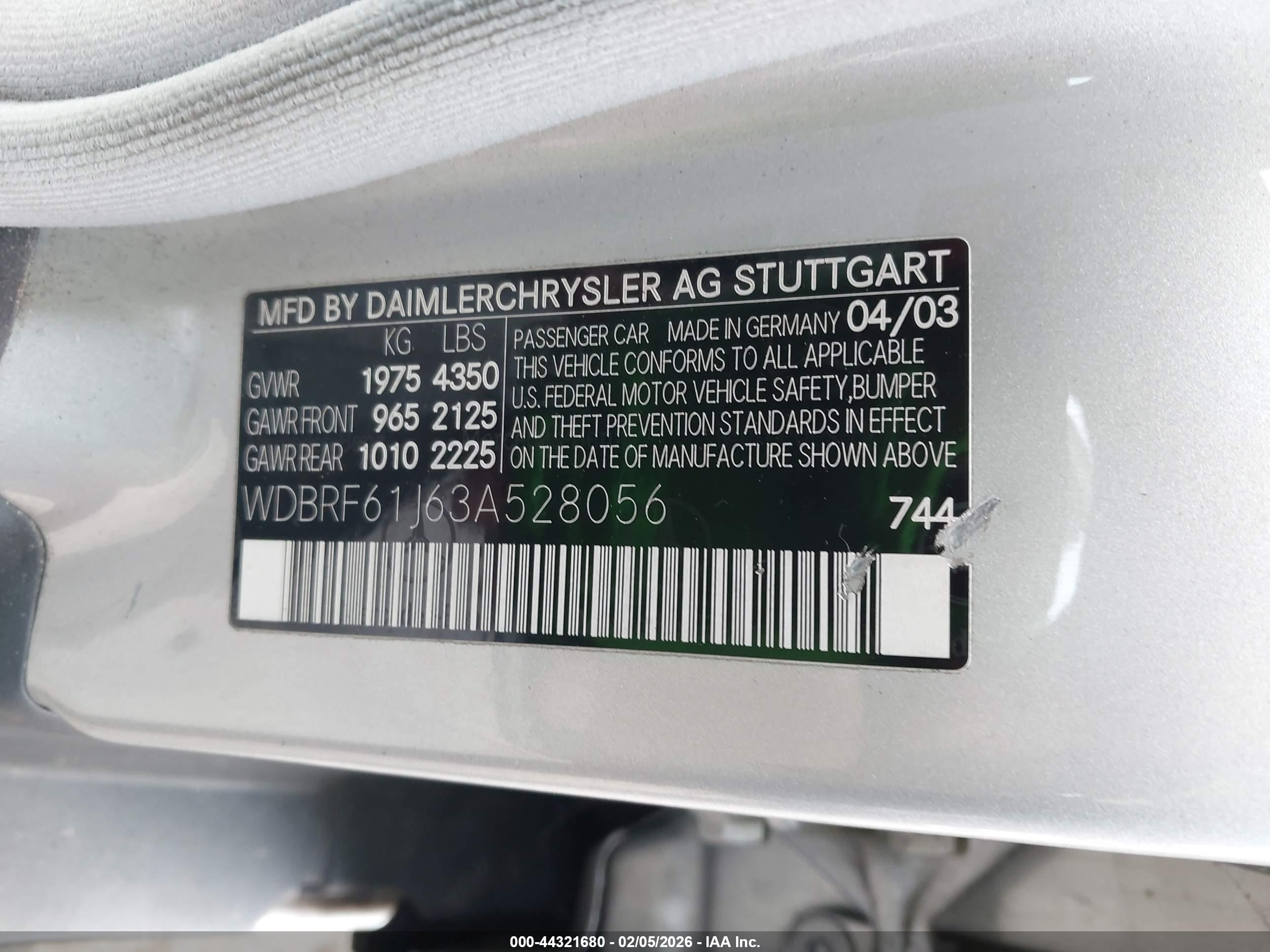 MERCEDES-BENZ C image 9