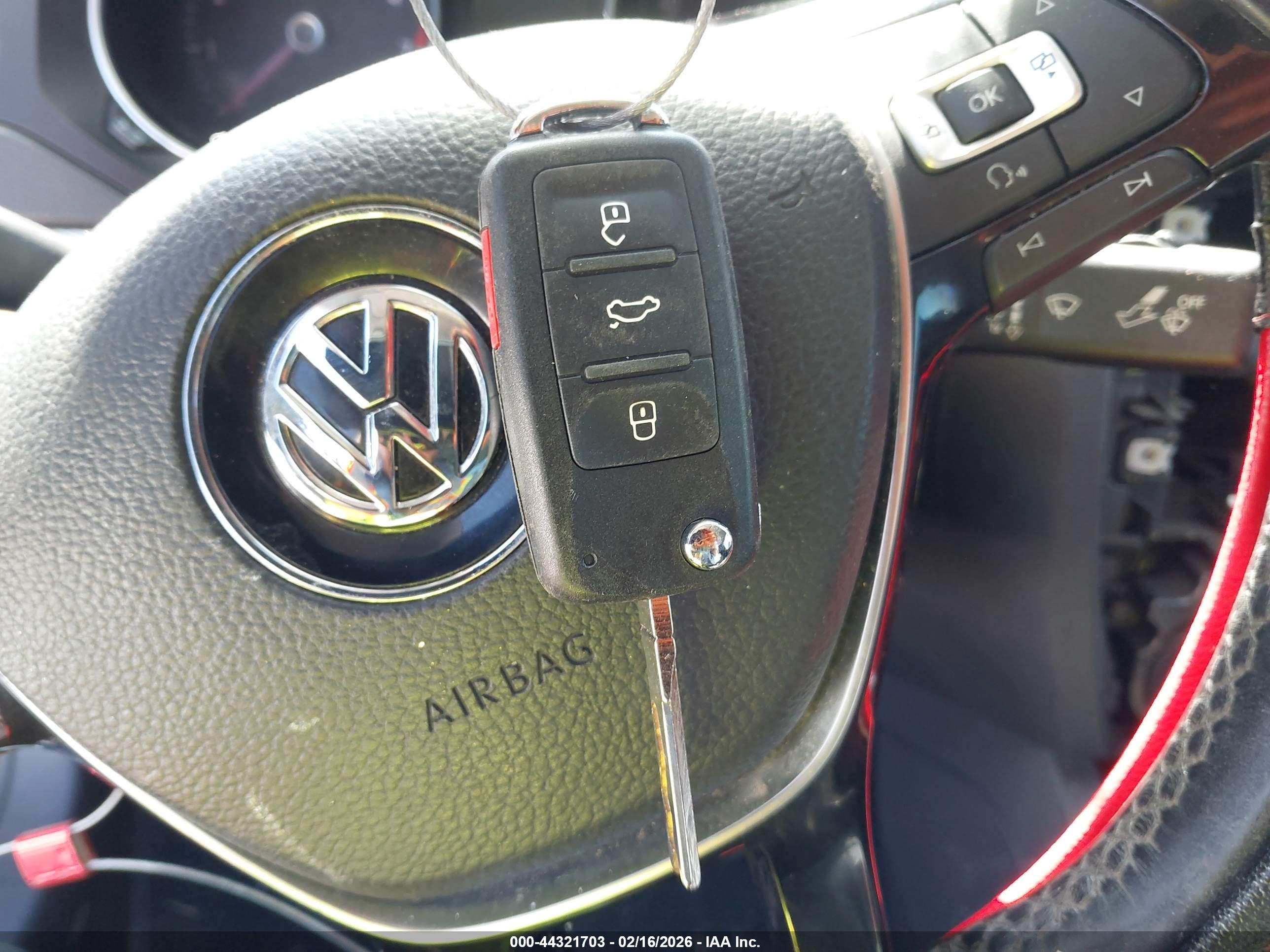 VOLKSWAGEN JETTA image 11