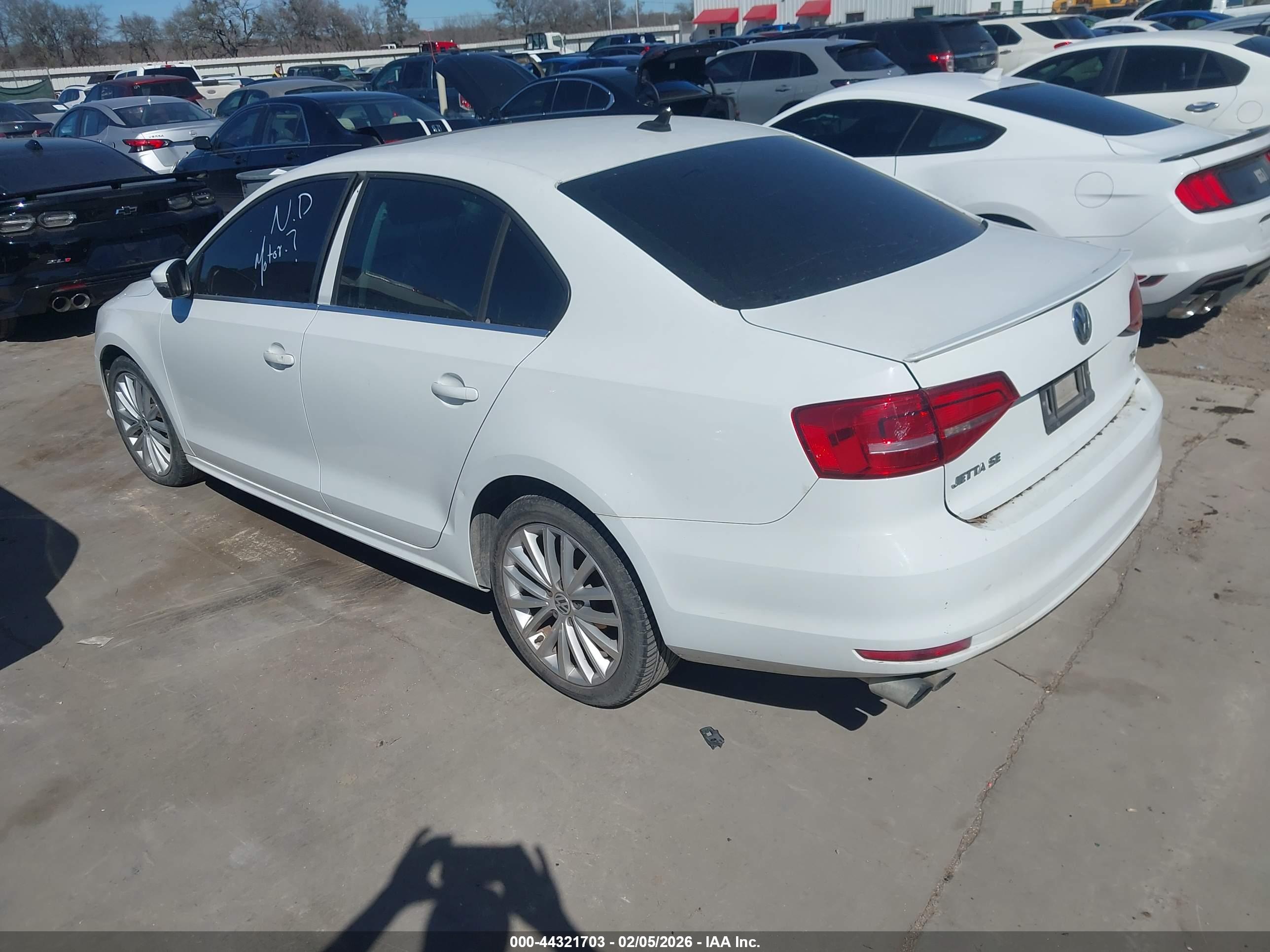 VOLKSWAGEN JETTA image 3