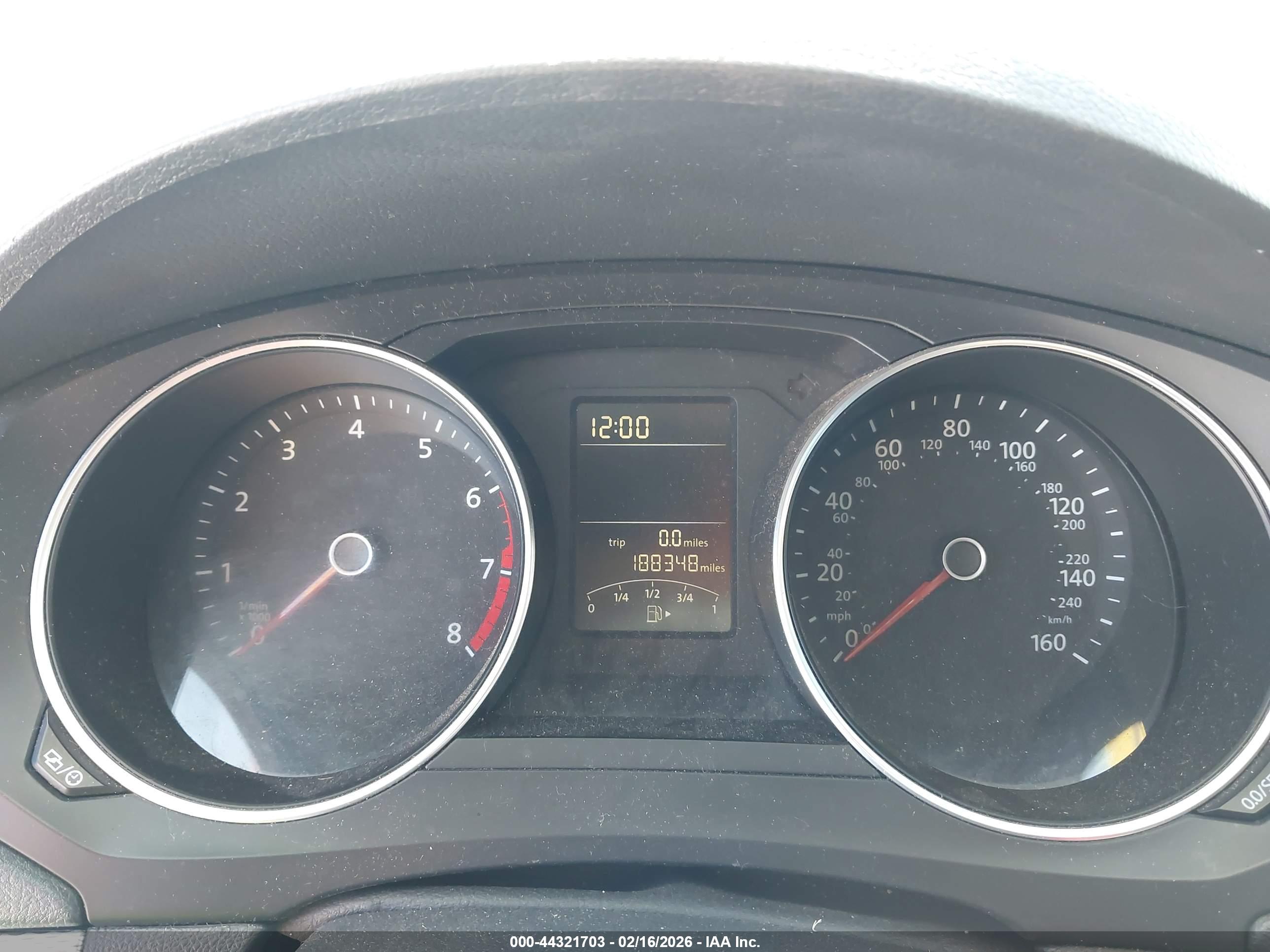VOLKSWAGEN JETTA image 7