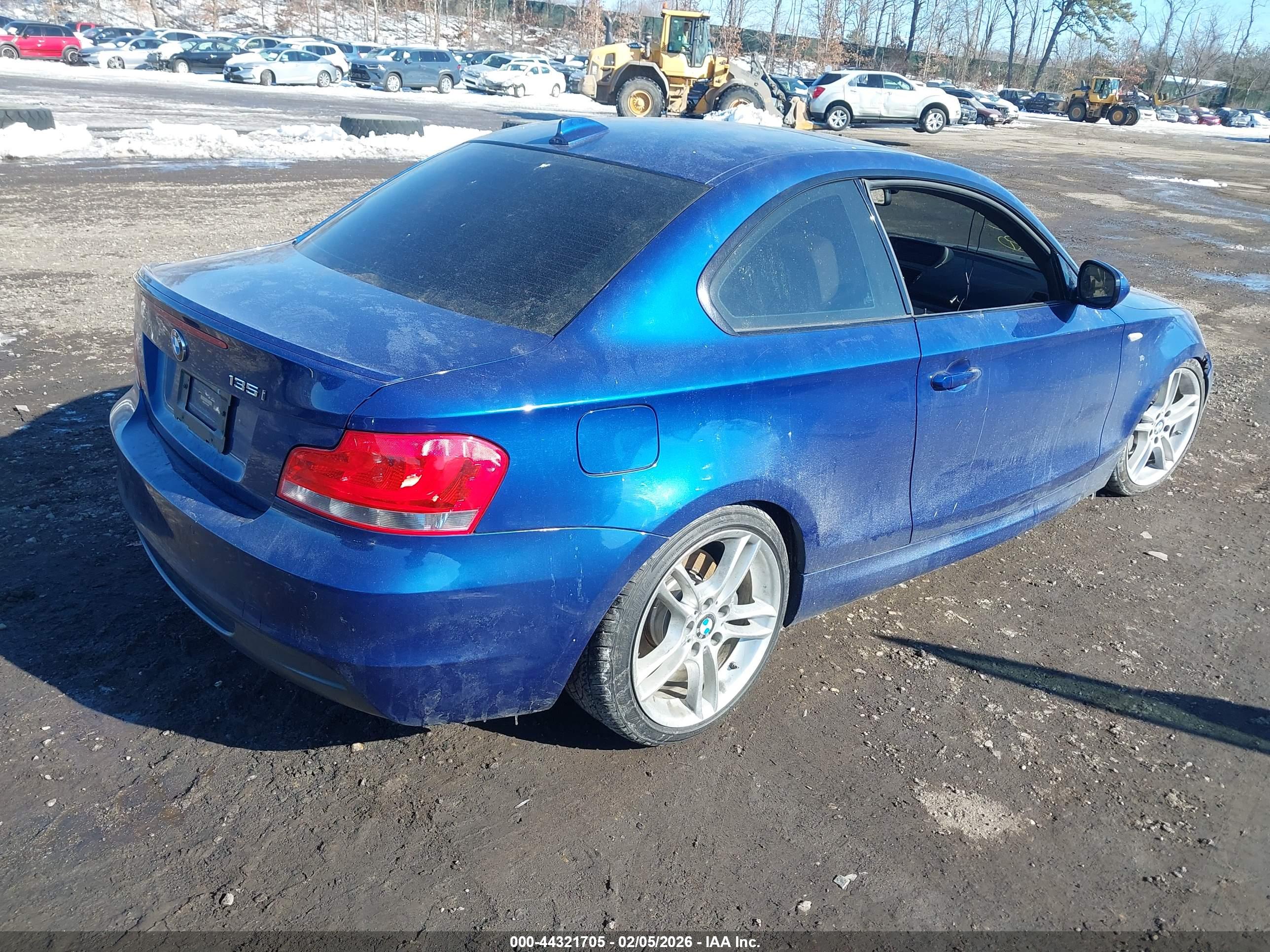 BMW 135I image 4