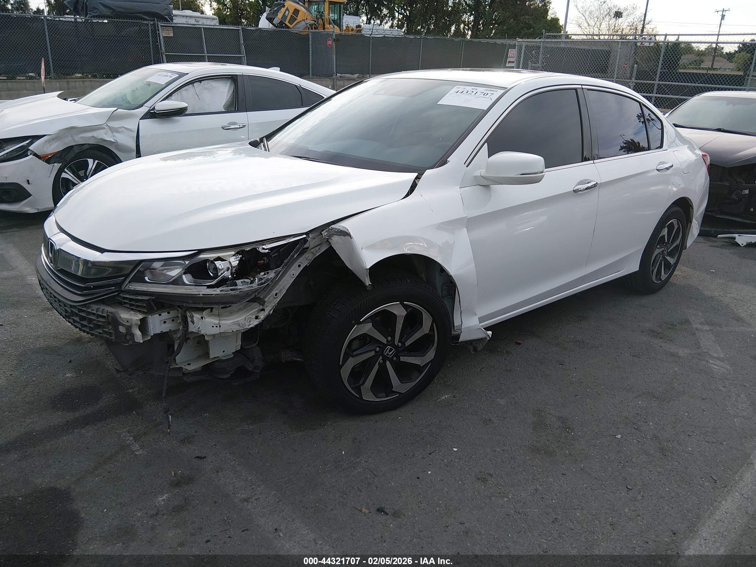 HONDA ACCORD image 2