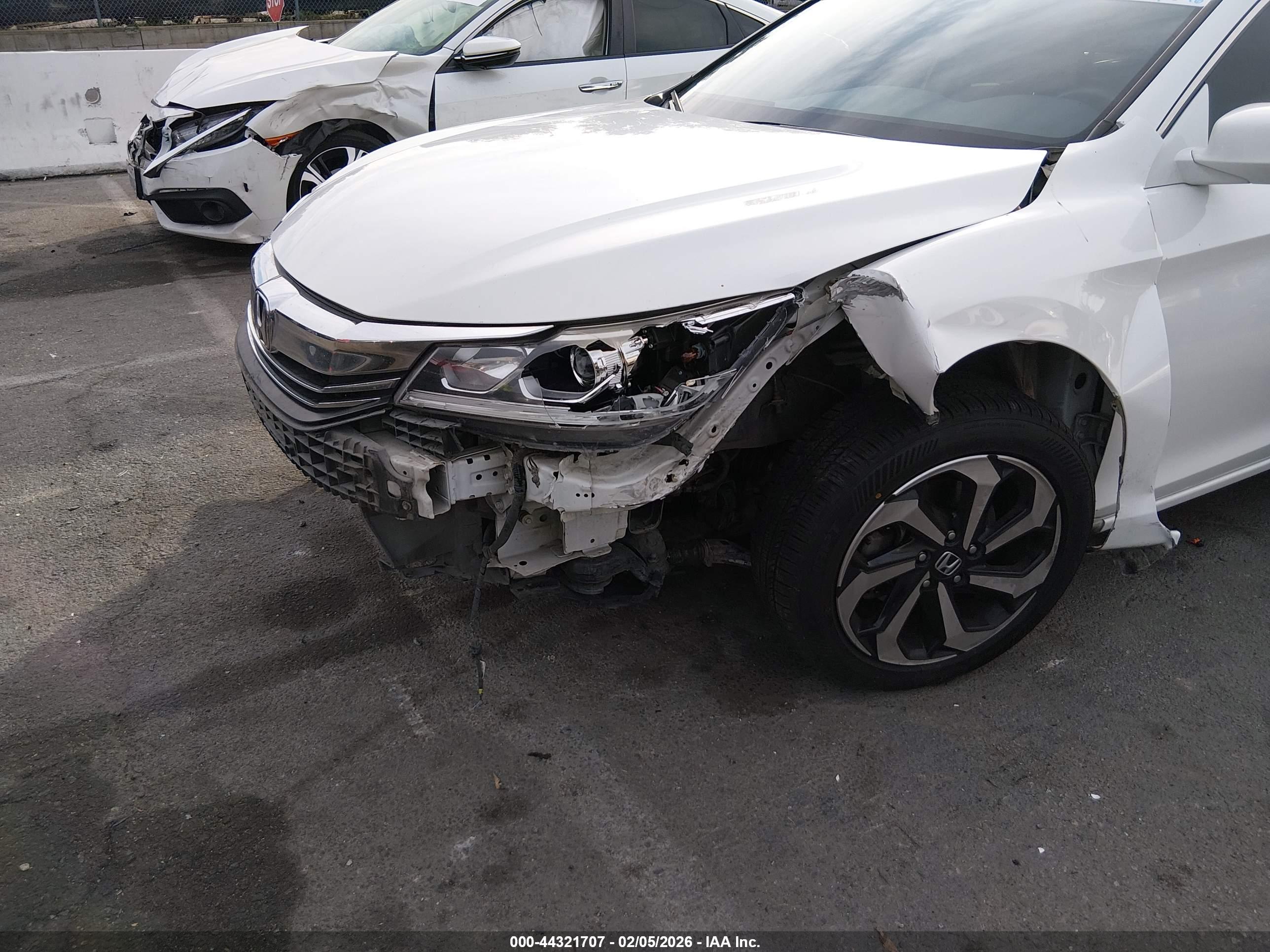 HONDA ACCORD image 6