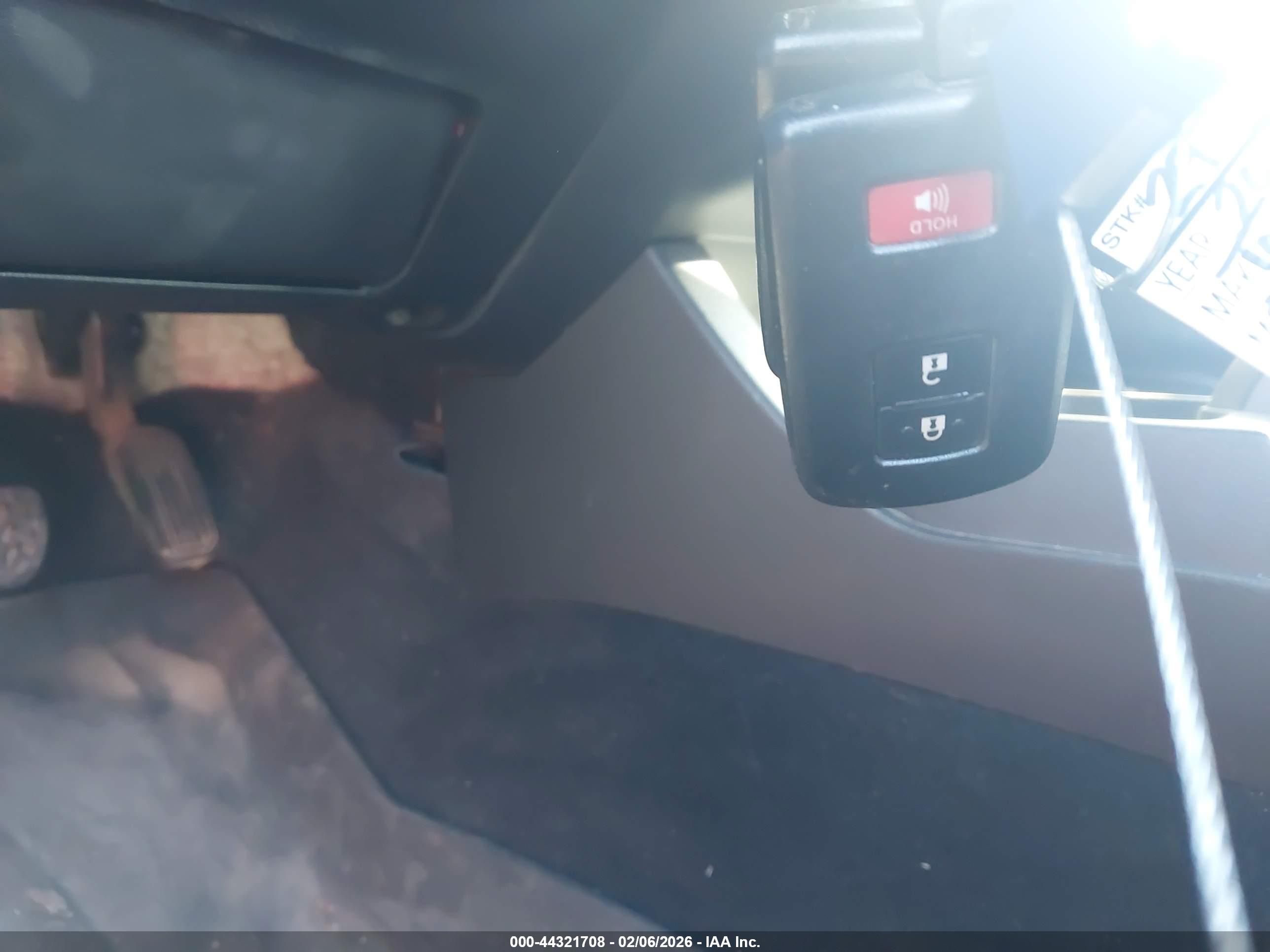 TOYOTA TACOMA image 11
