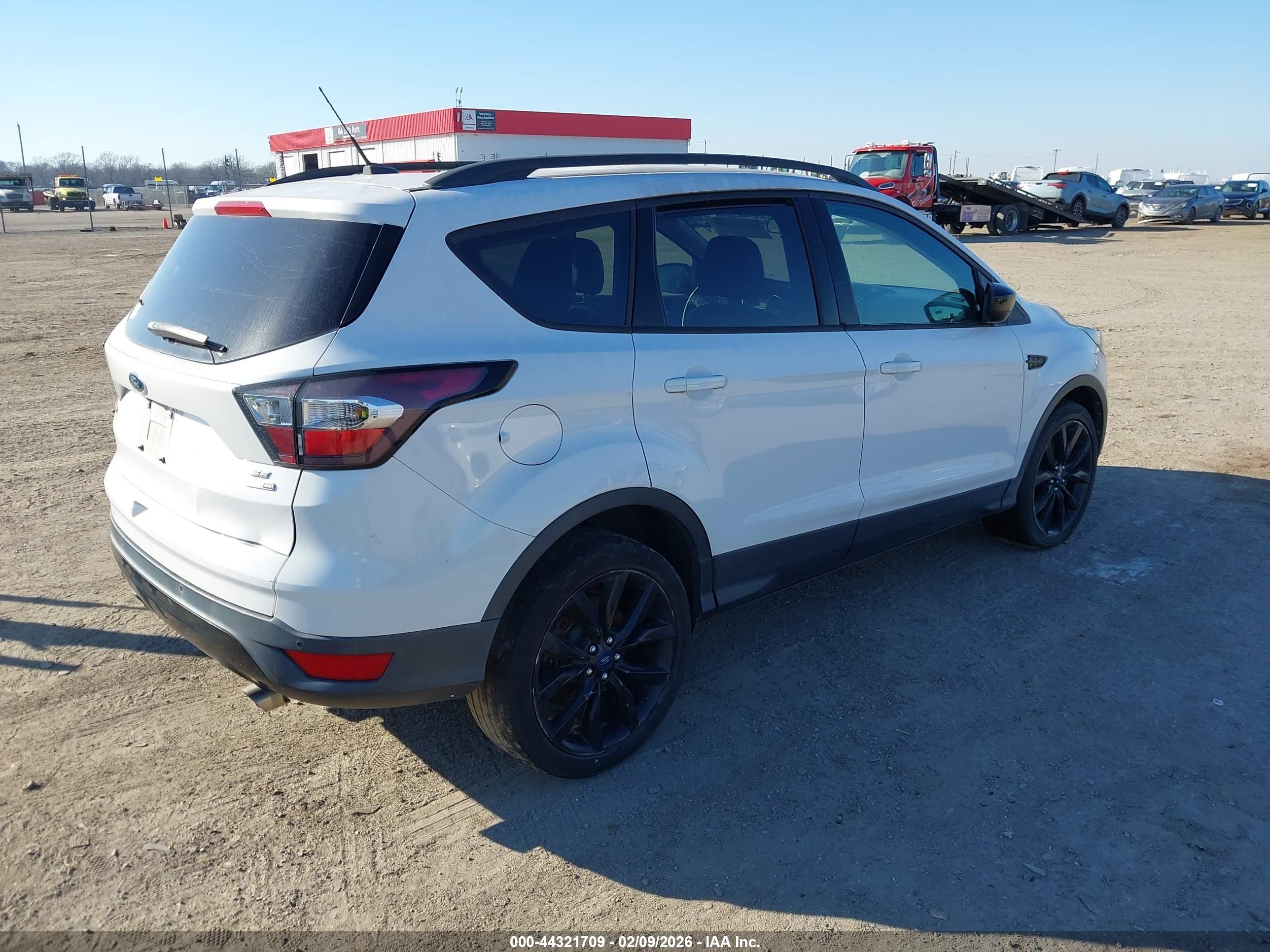 FORD ESCAPE image 4