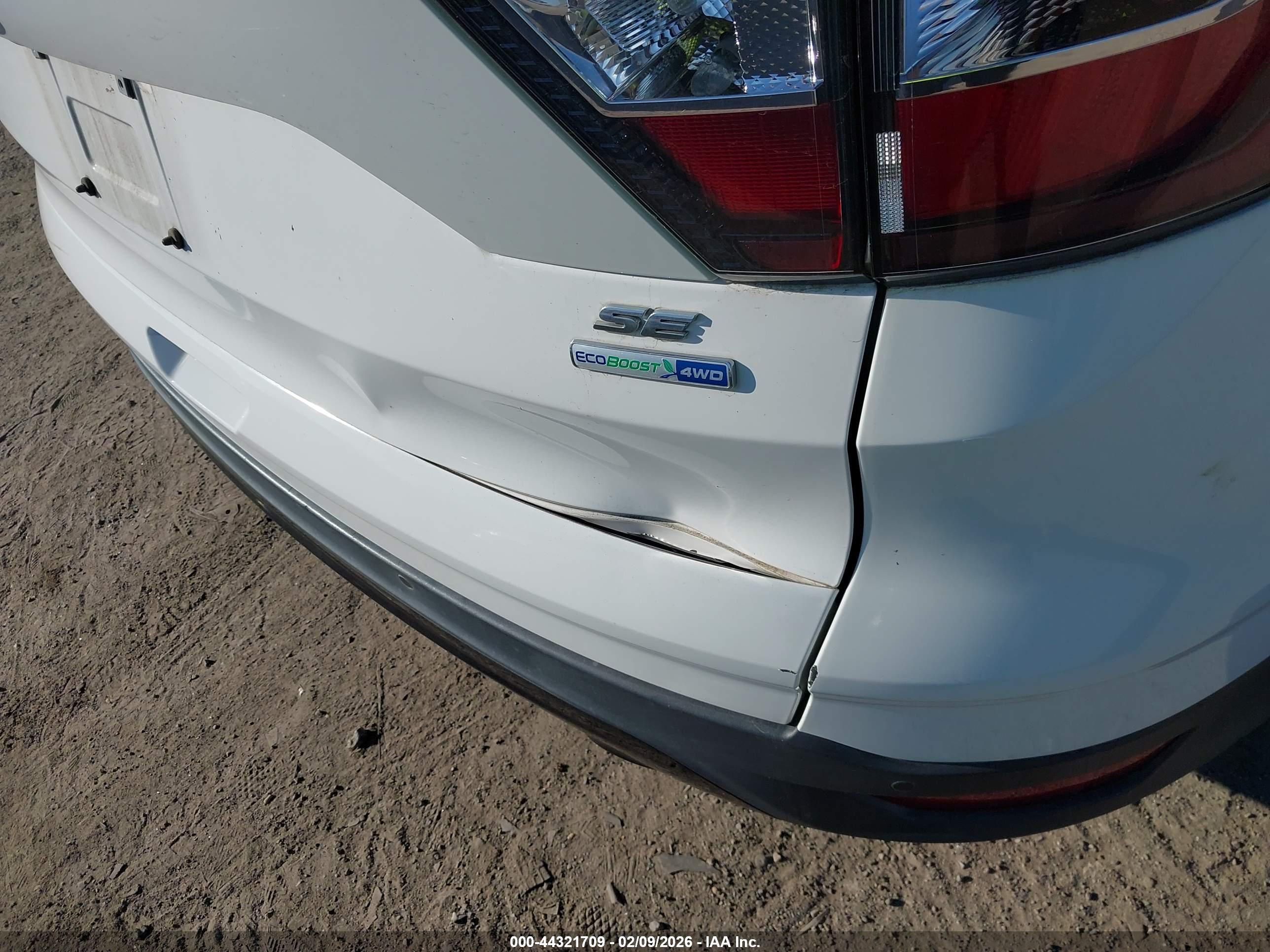 FORD ESCAPE image 6