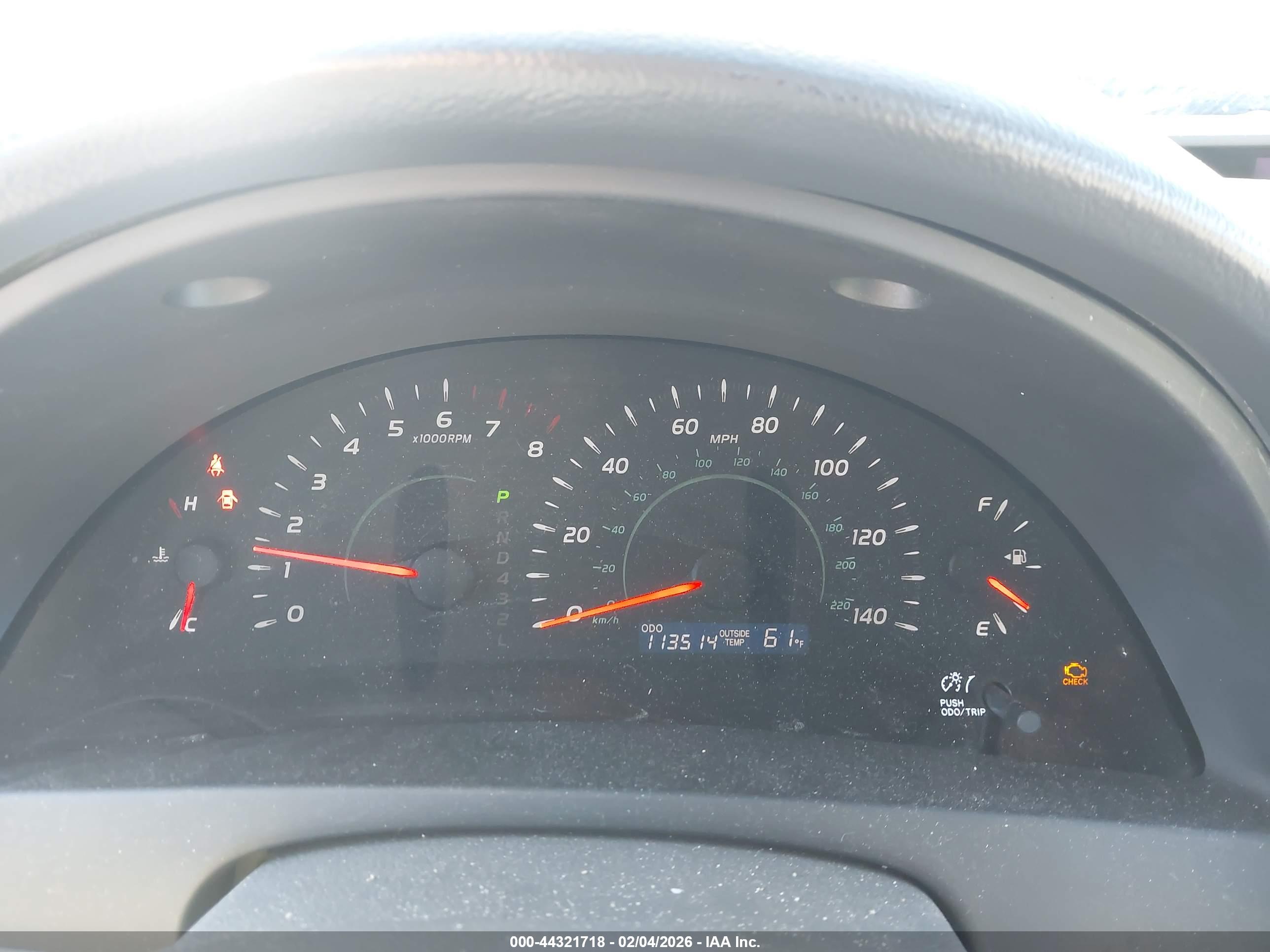 TOYOTA CAMRY image 7