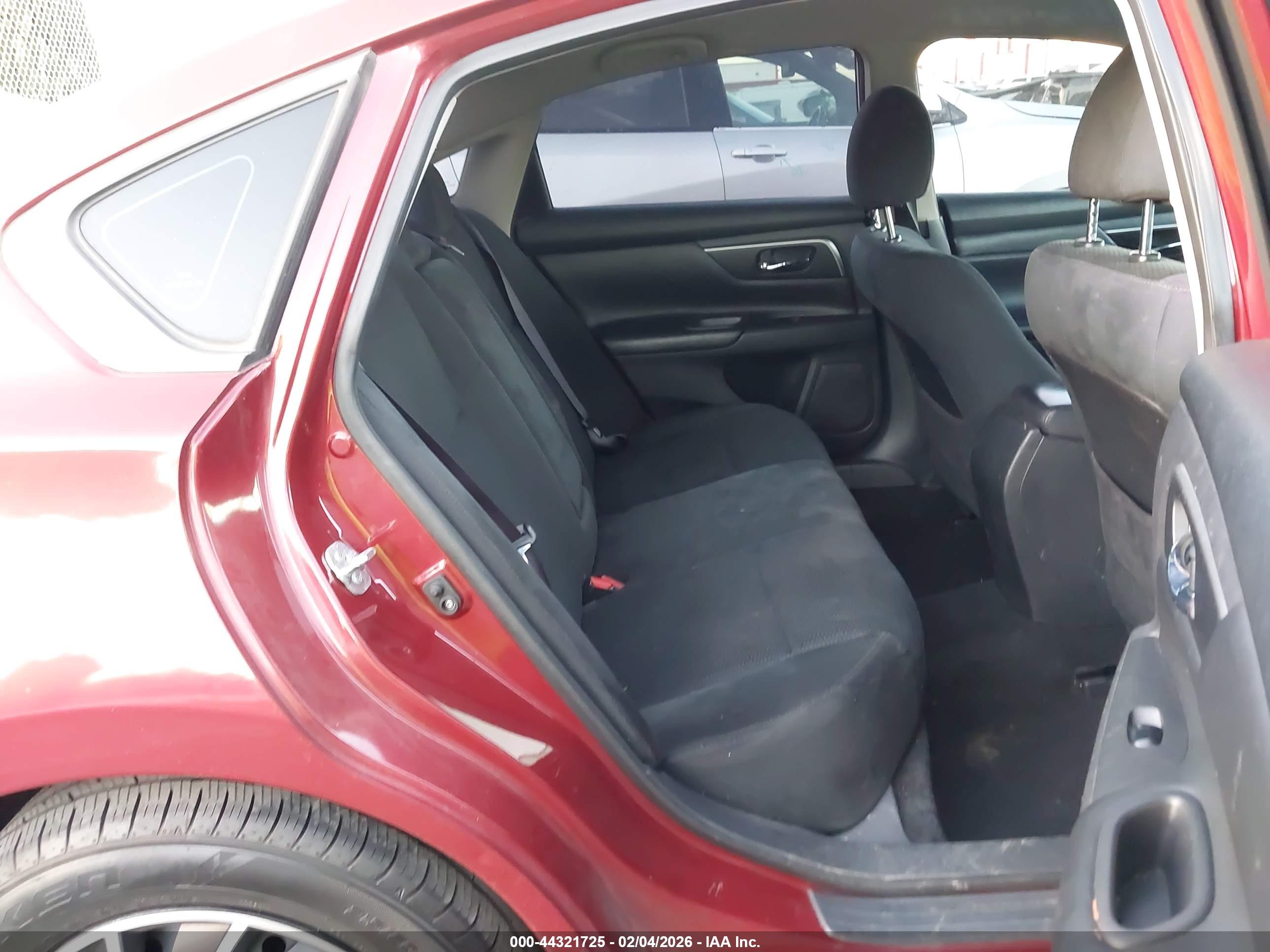 NISSAN ALTIMA image 8