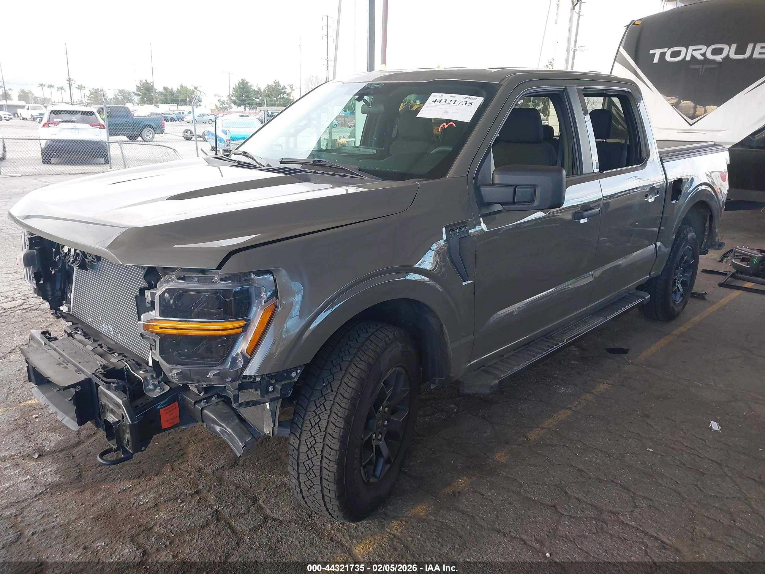 FORD F-150 image 2