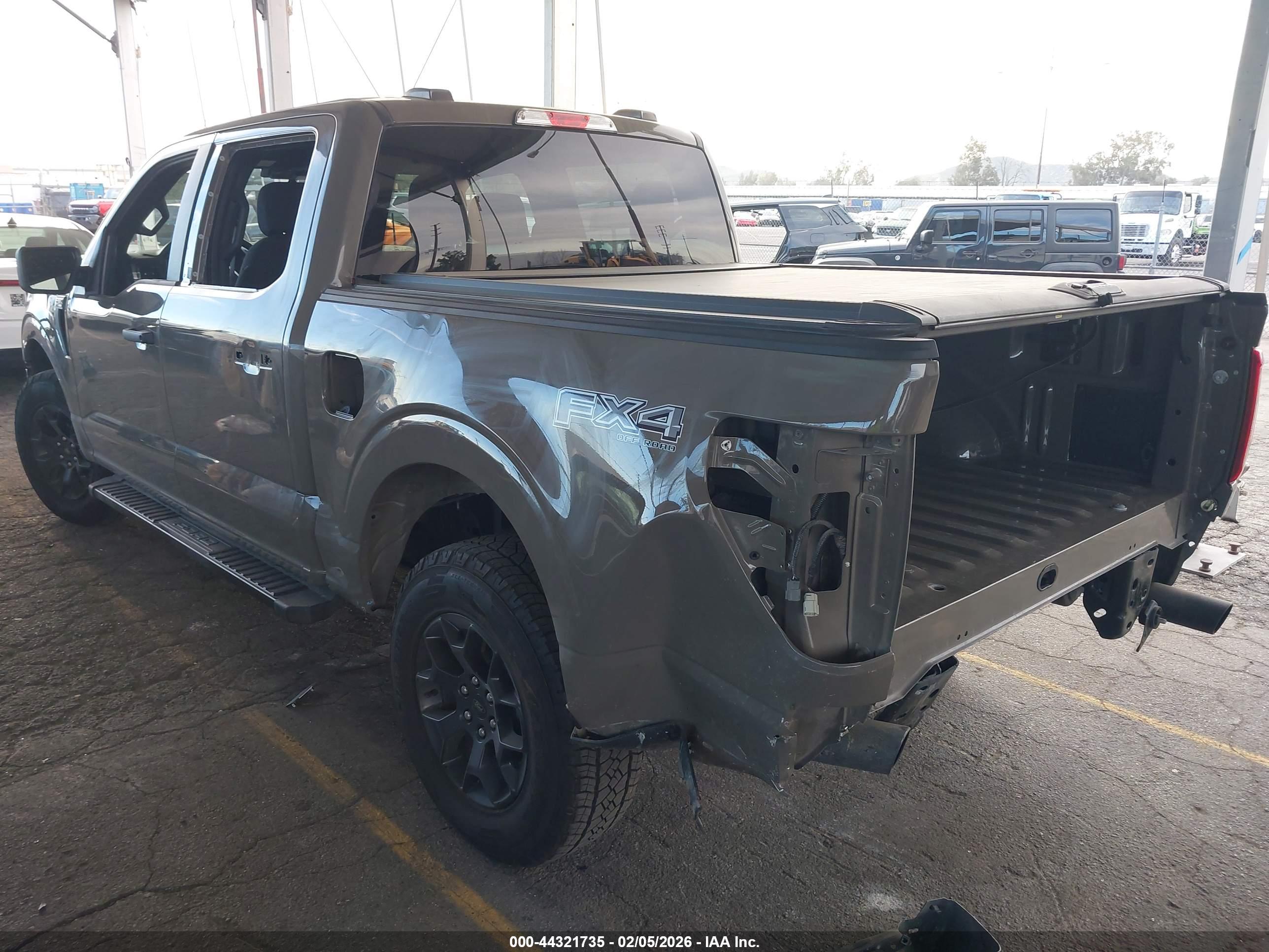 FORD F-150 image 3