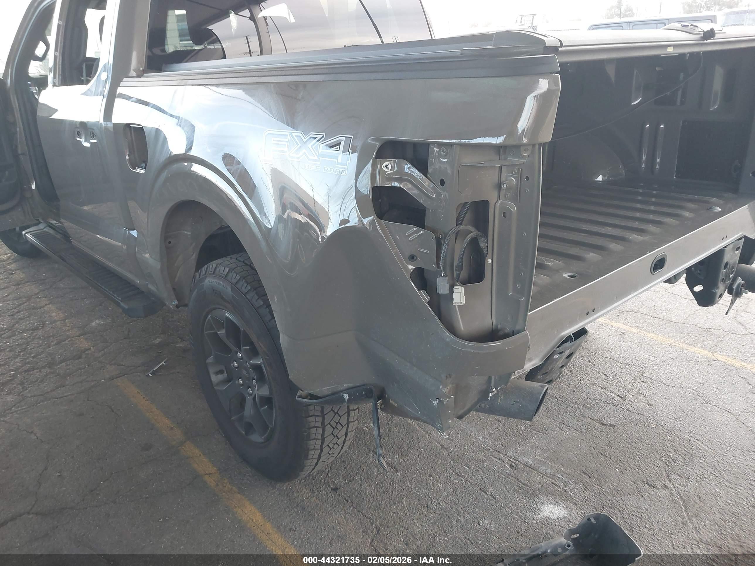 FORD F-150 image 6
